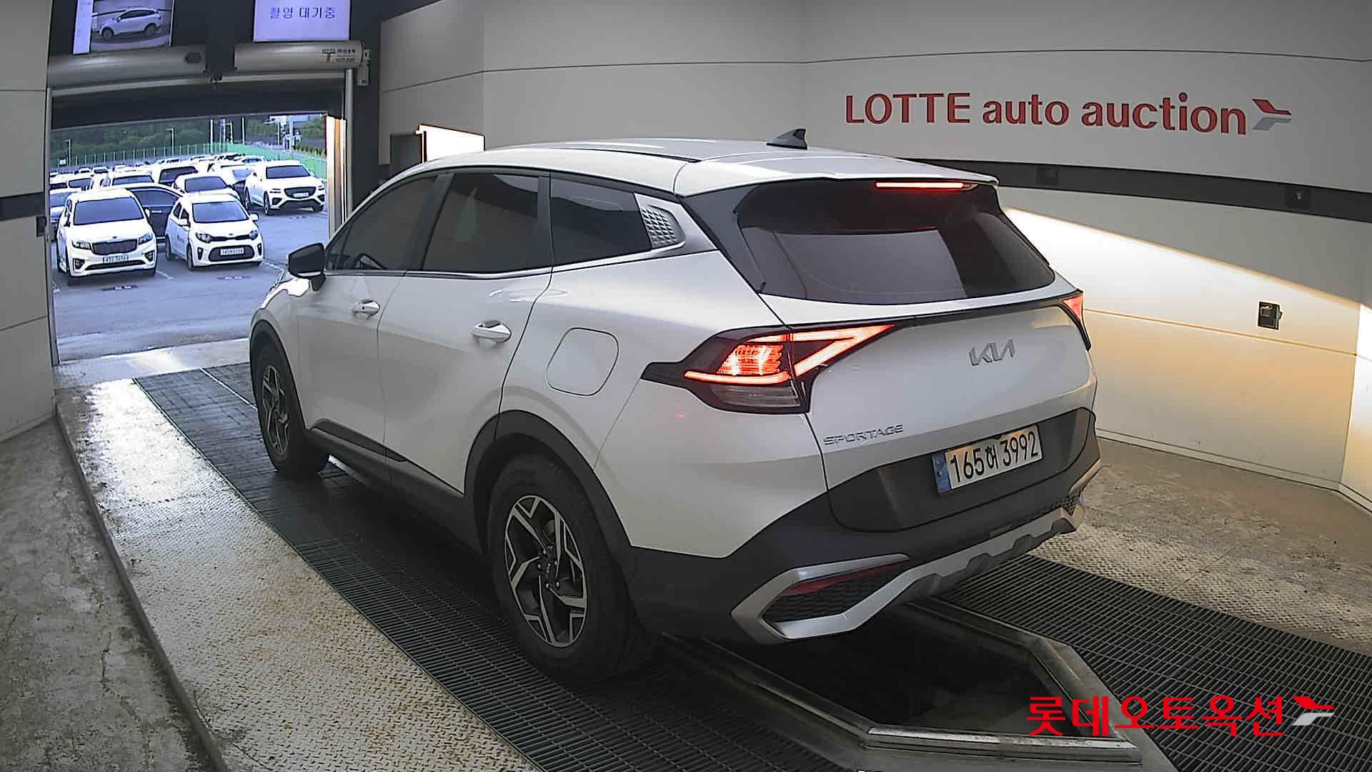 2022 - kia sportage