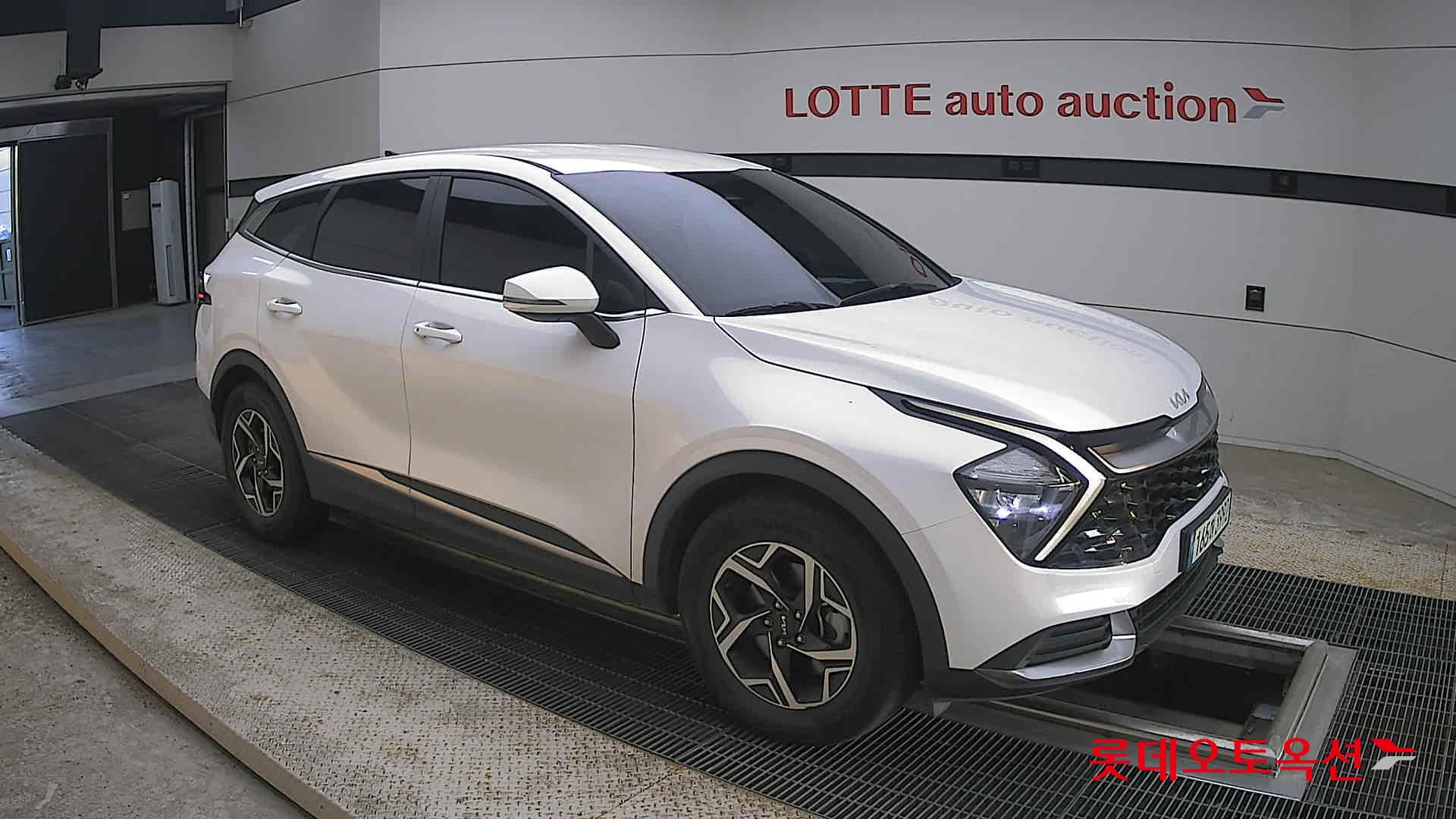 2022 - kia sportage