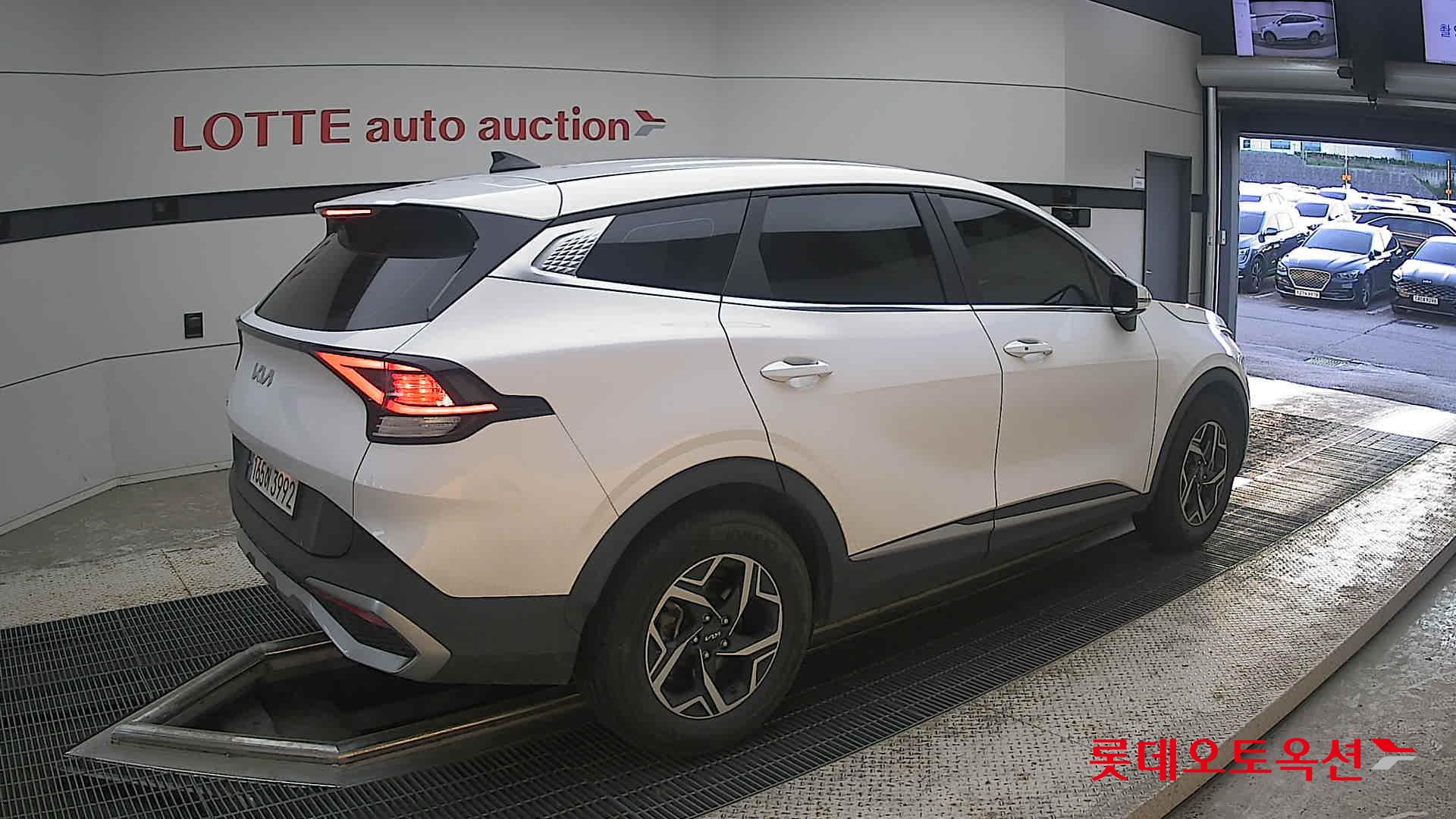 2022 - kia sportage
