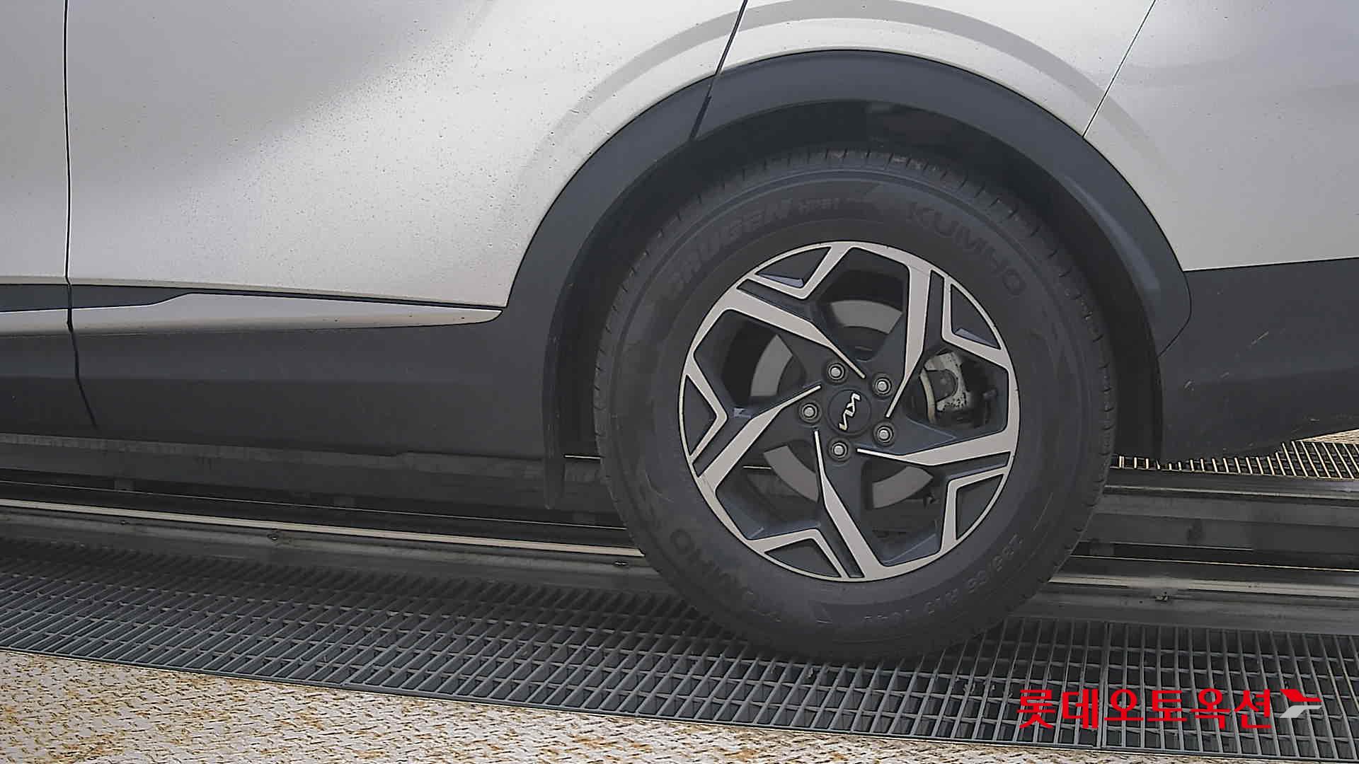2022 - kia sportage