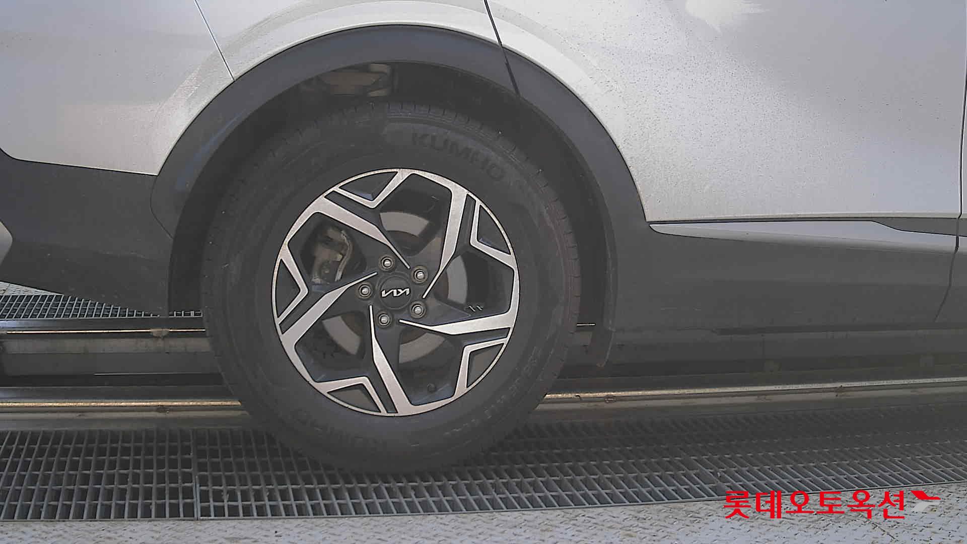 2022 - kia sportage