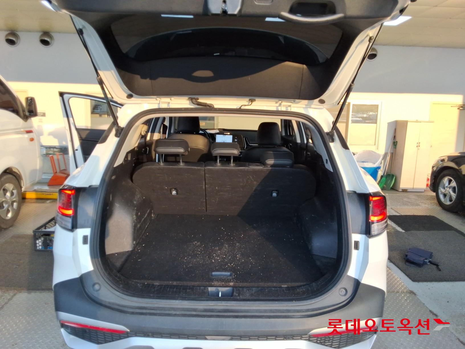 2022 - kia sportage