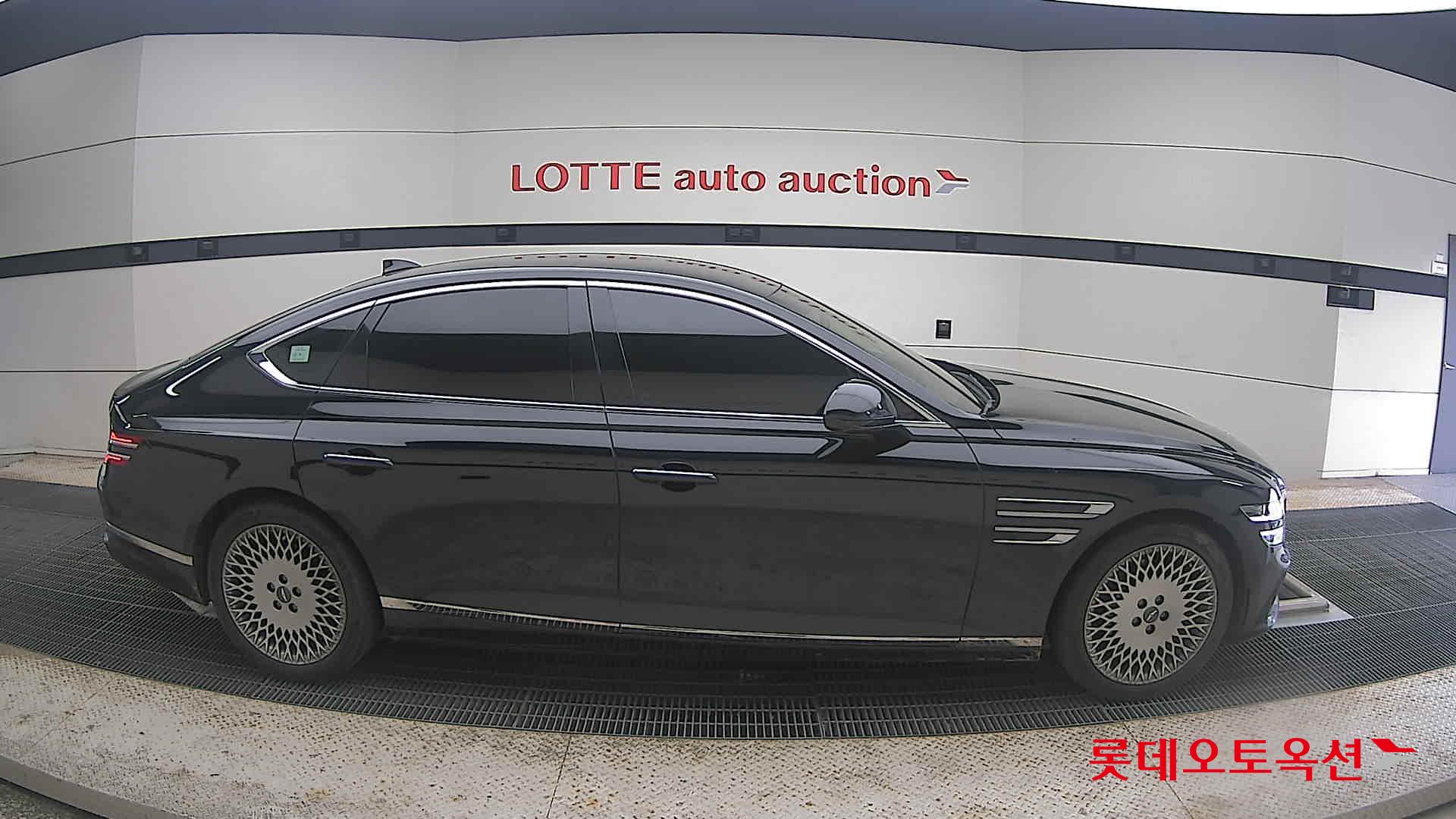 2022 - genesis g80