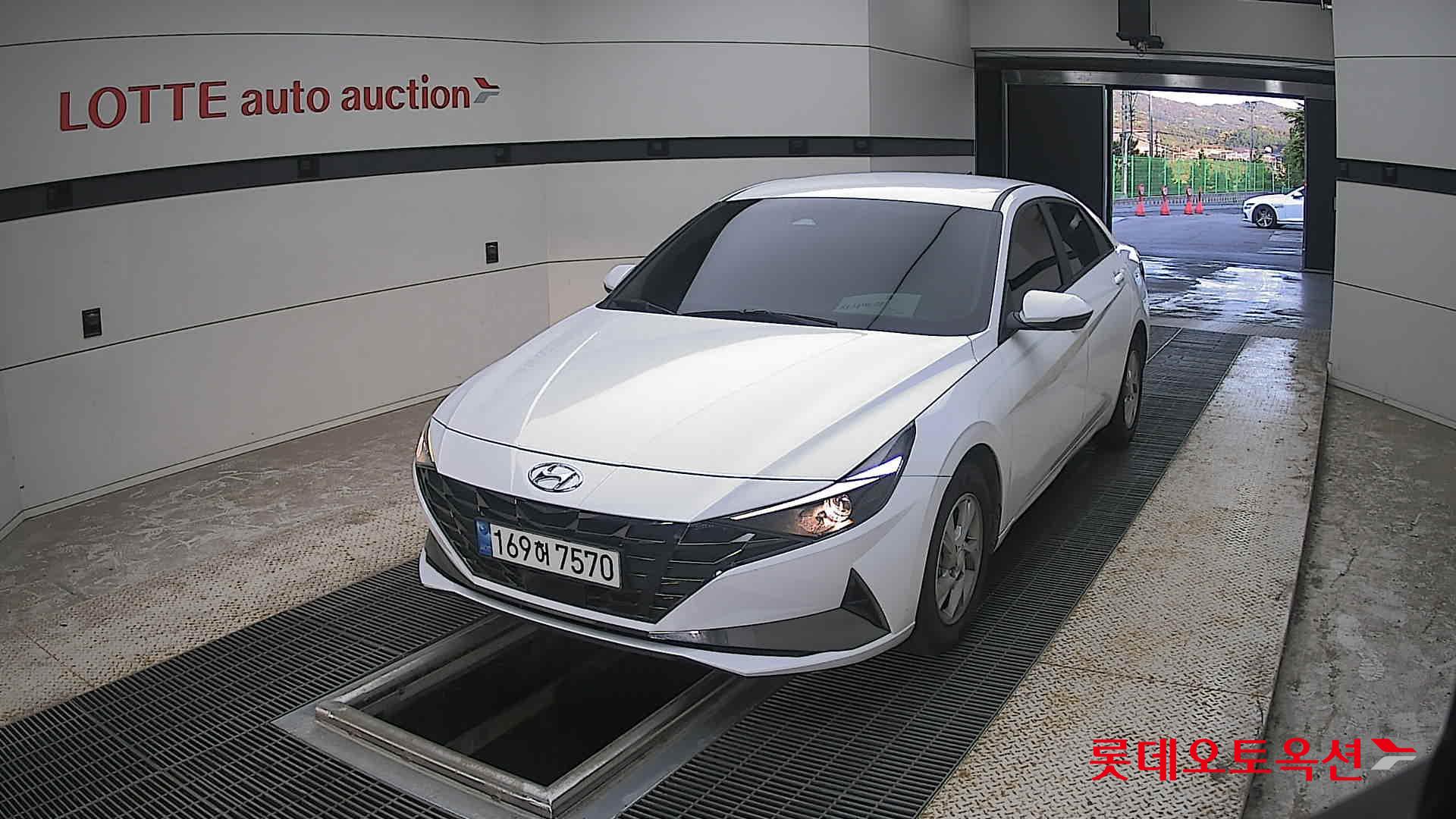 2023 - hyundai avante