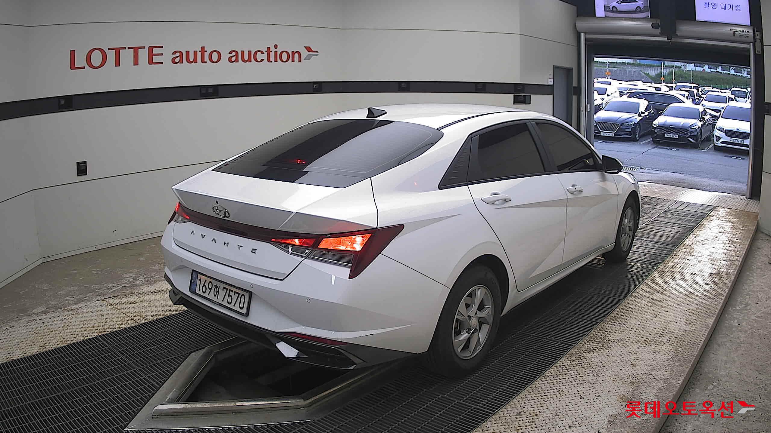 2023 - hyundai avante