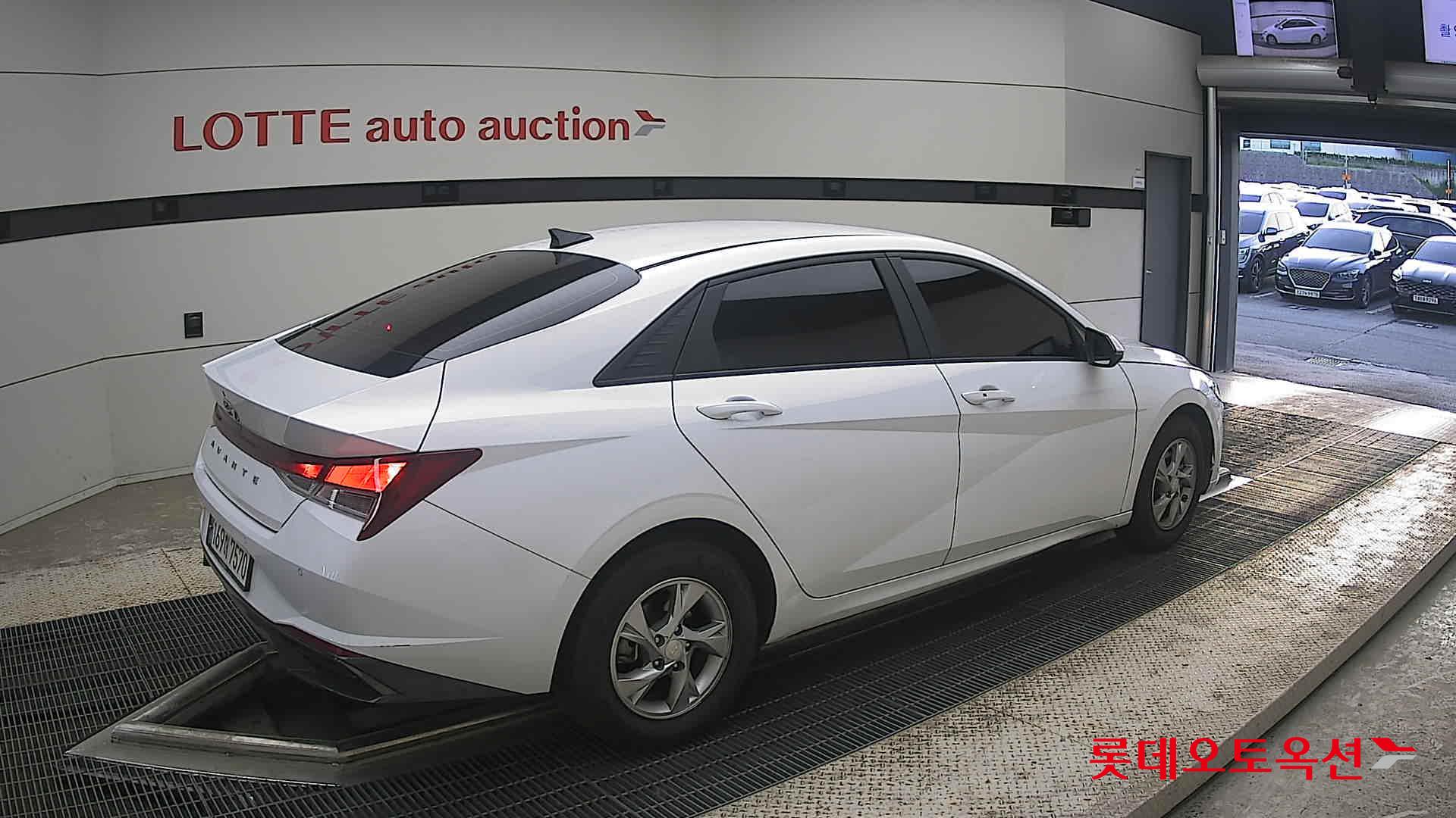 2023 - hyundai avante