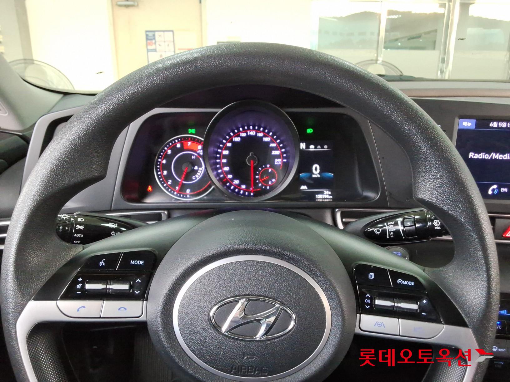 2023 - hyundai avante