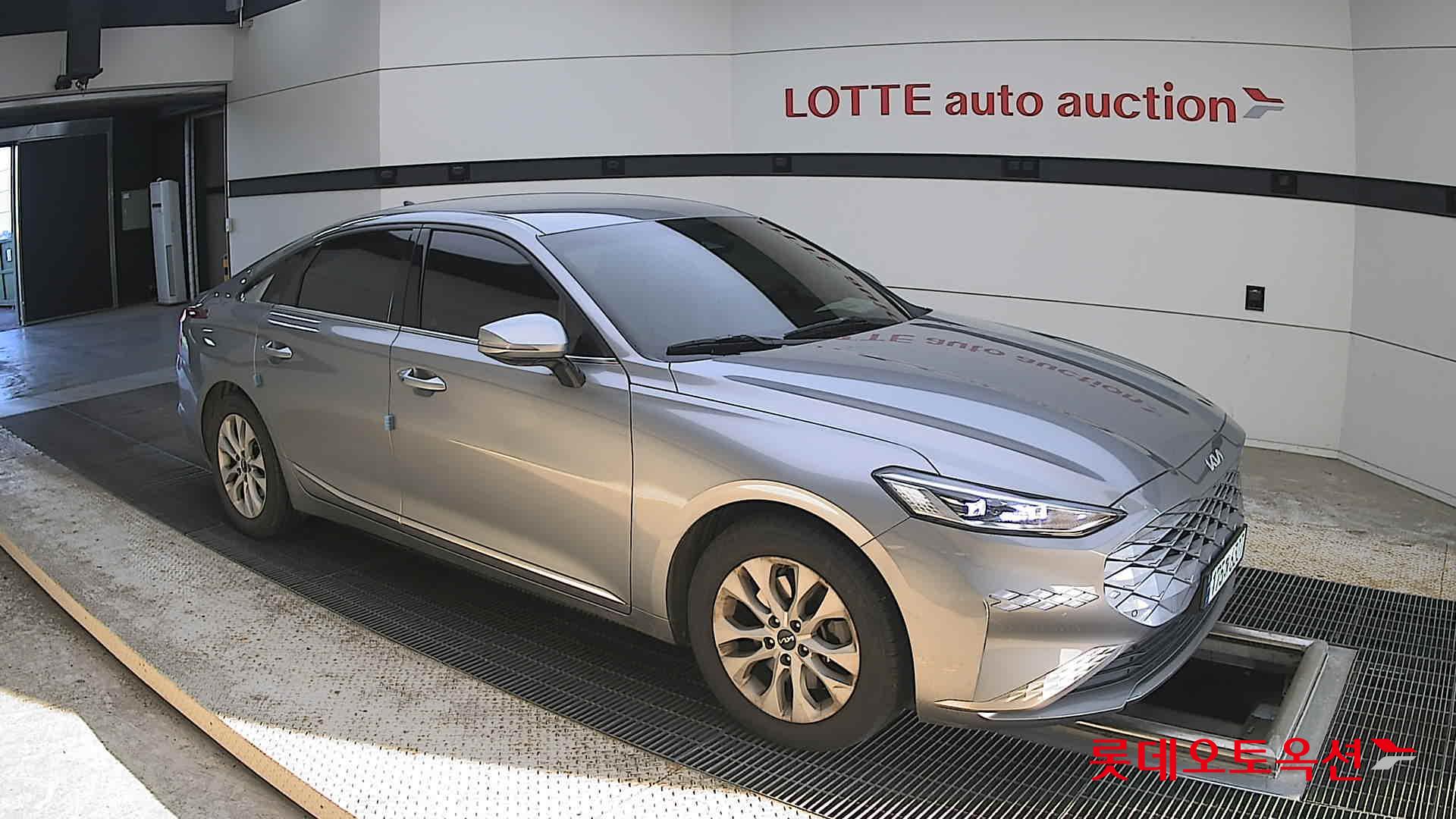 2023 - kia k8