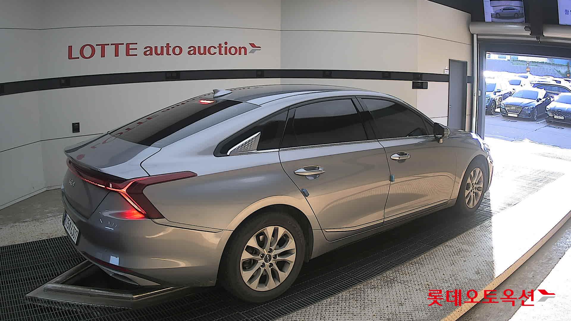 2023 - kia k8