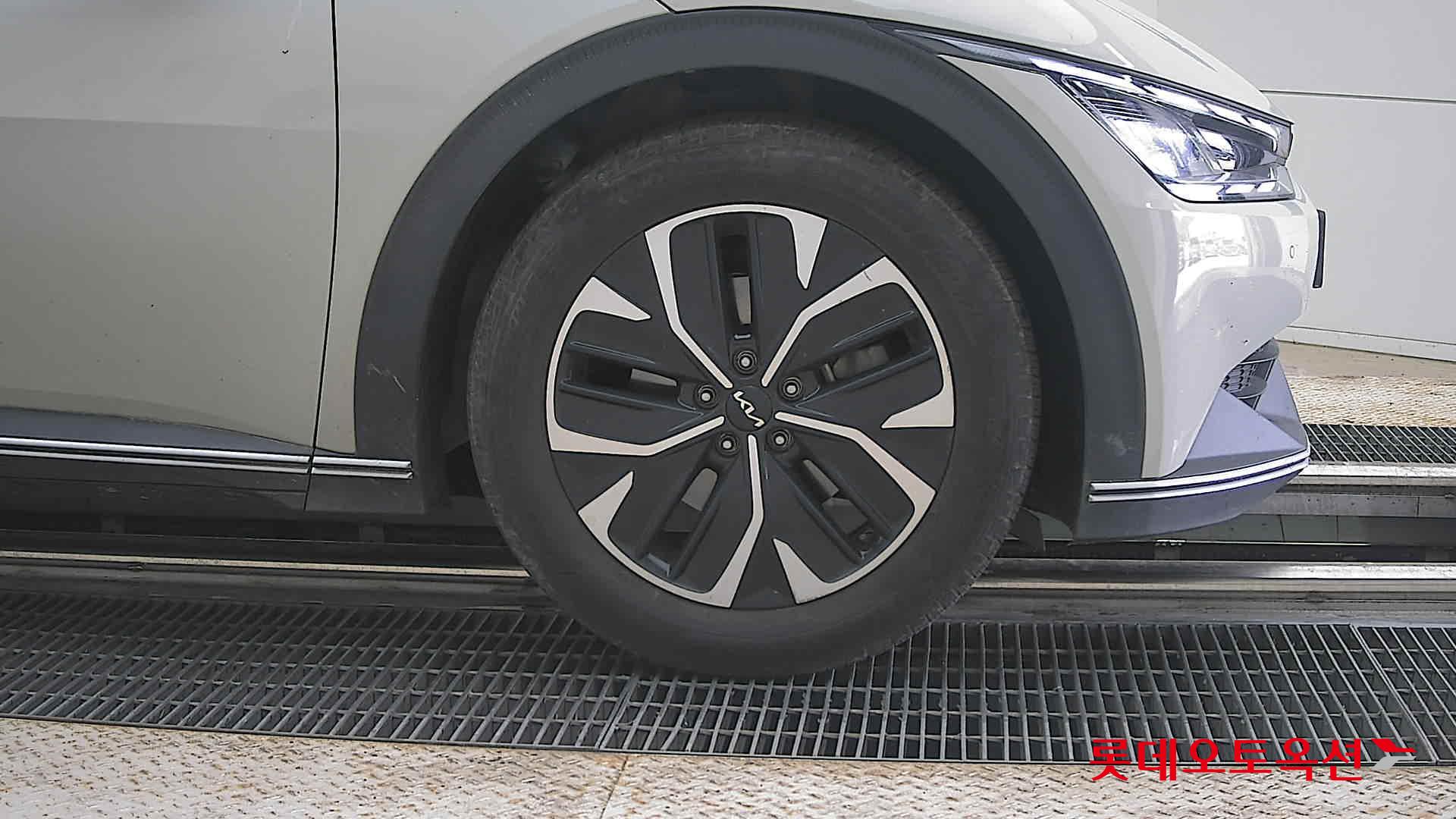 2022 - kia ev6