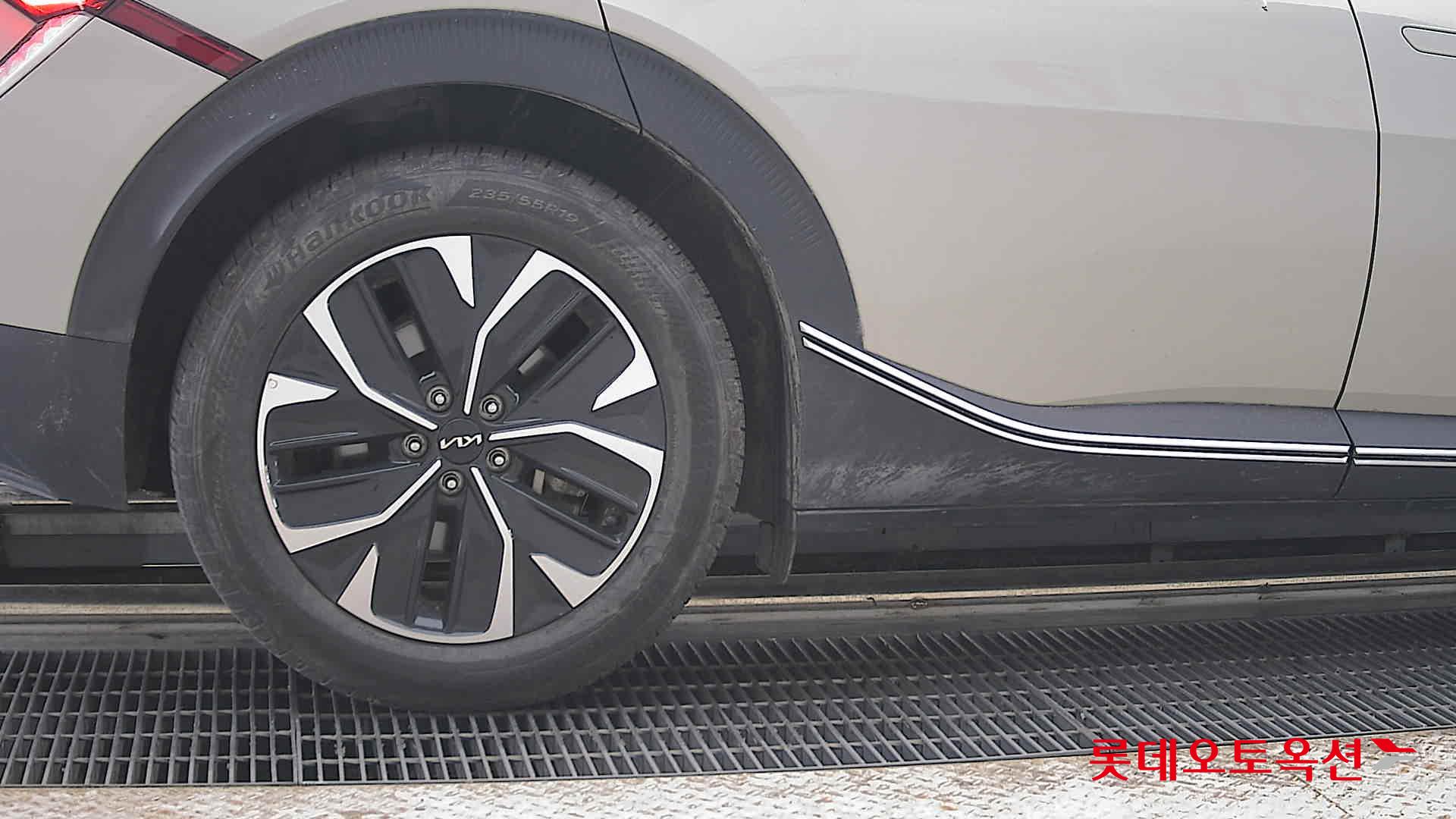 2022 - kia ev6