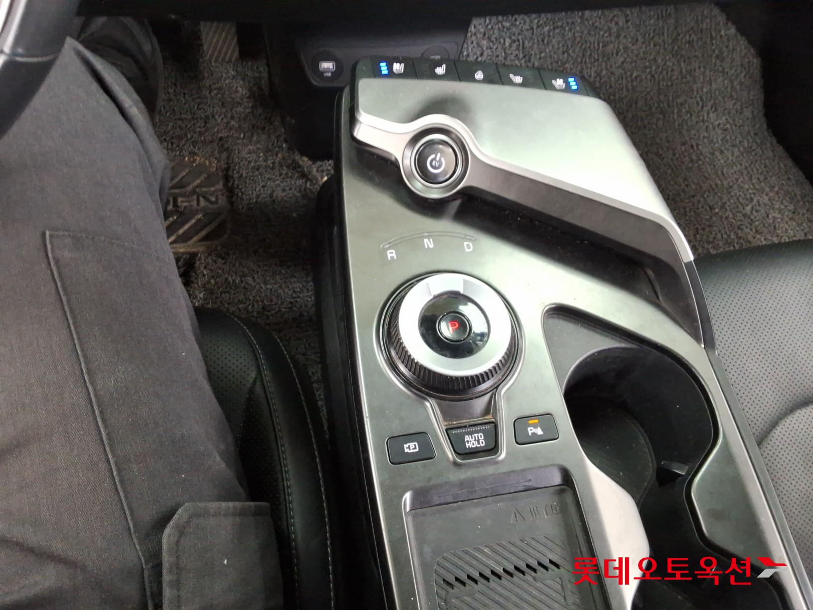 2022 - kia ev6