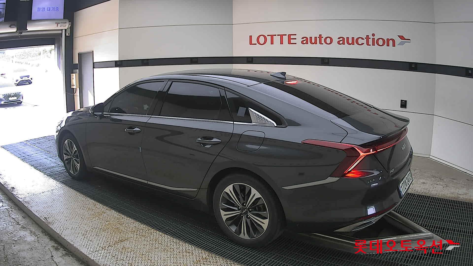 2023 - kia k8