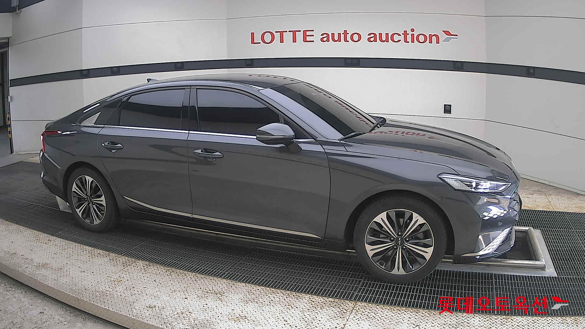 2023 - kia k8