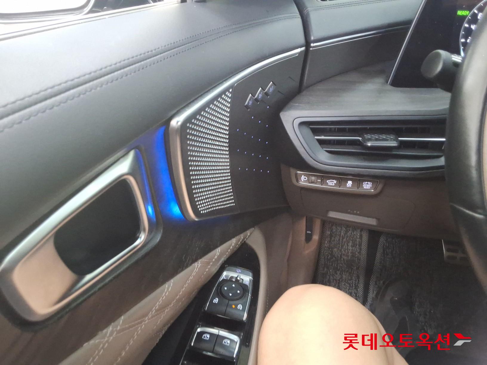 2023 - kia k8