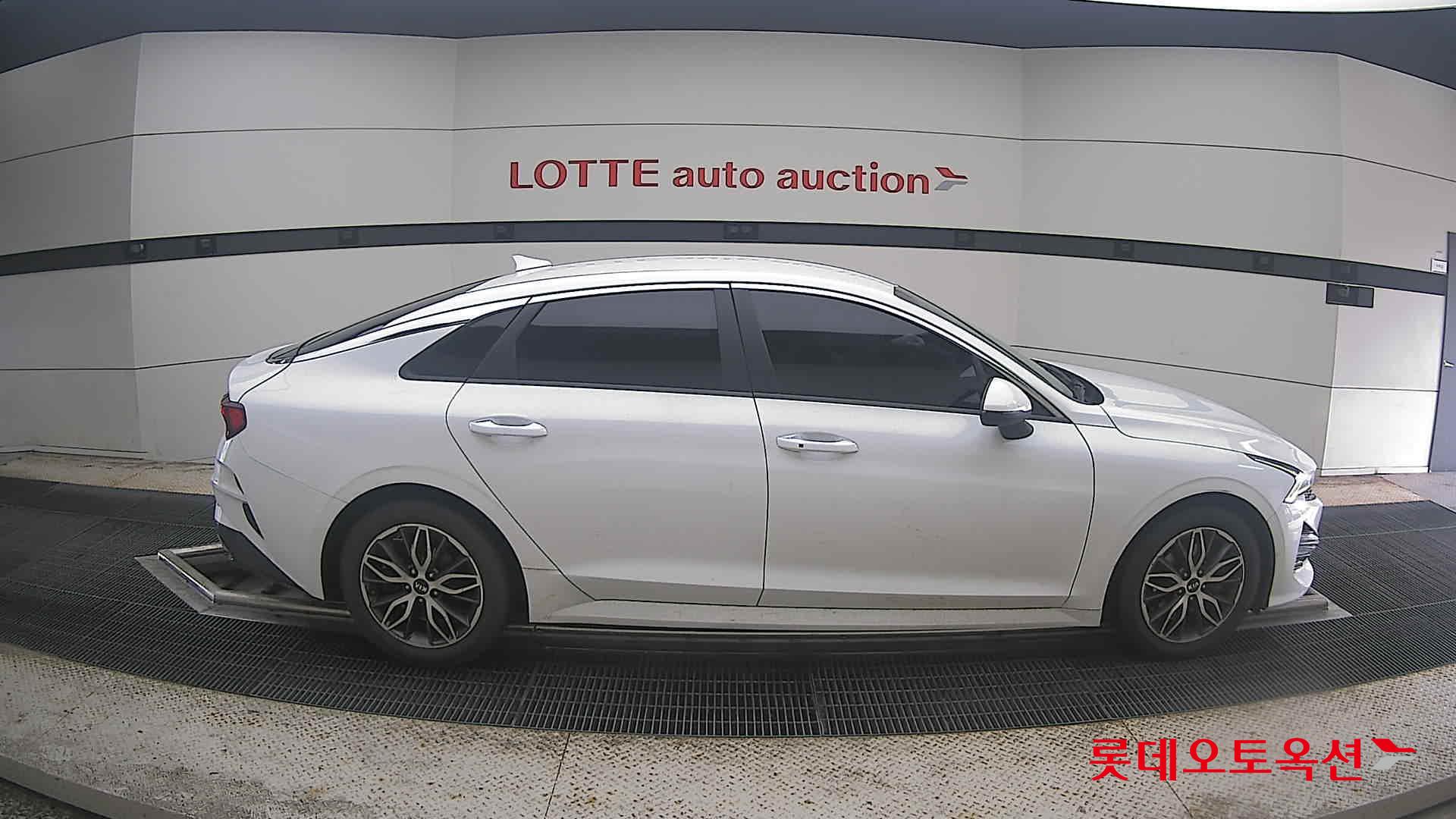 2020 - kia k5