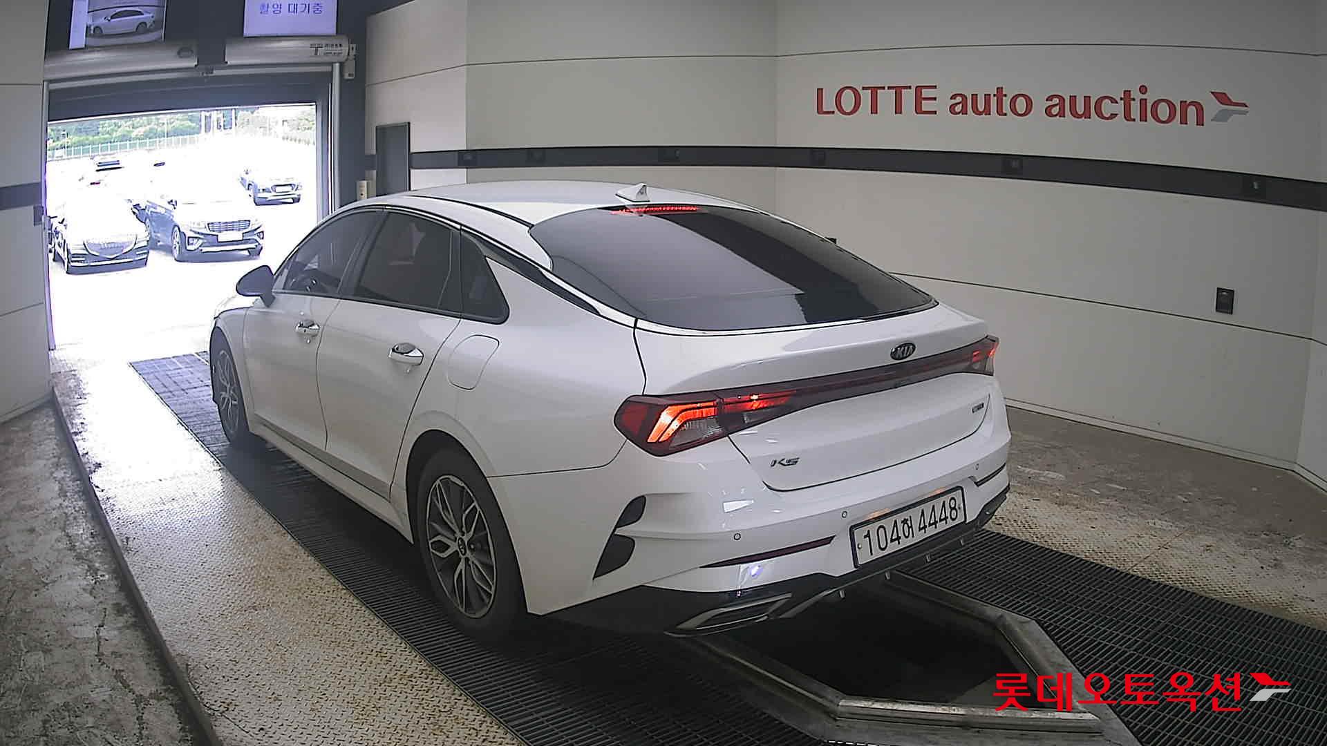 2020 - kia k5