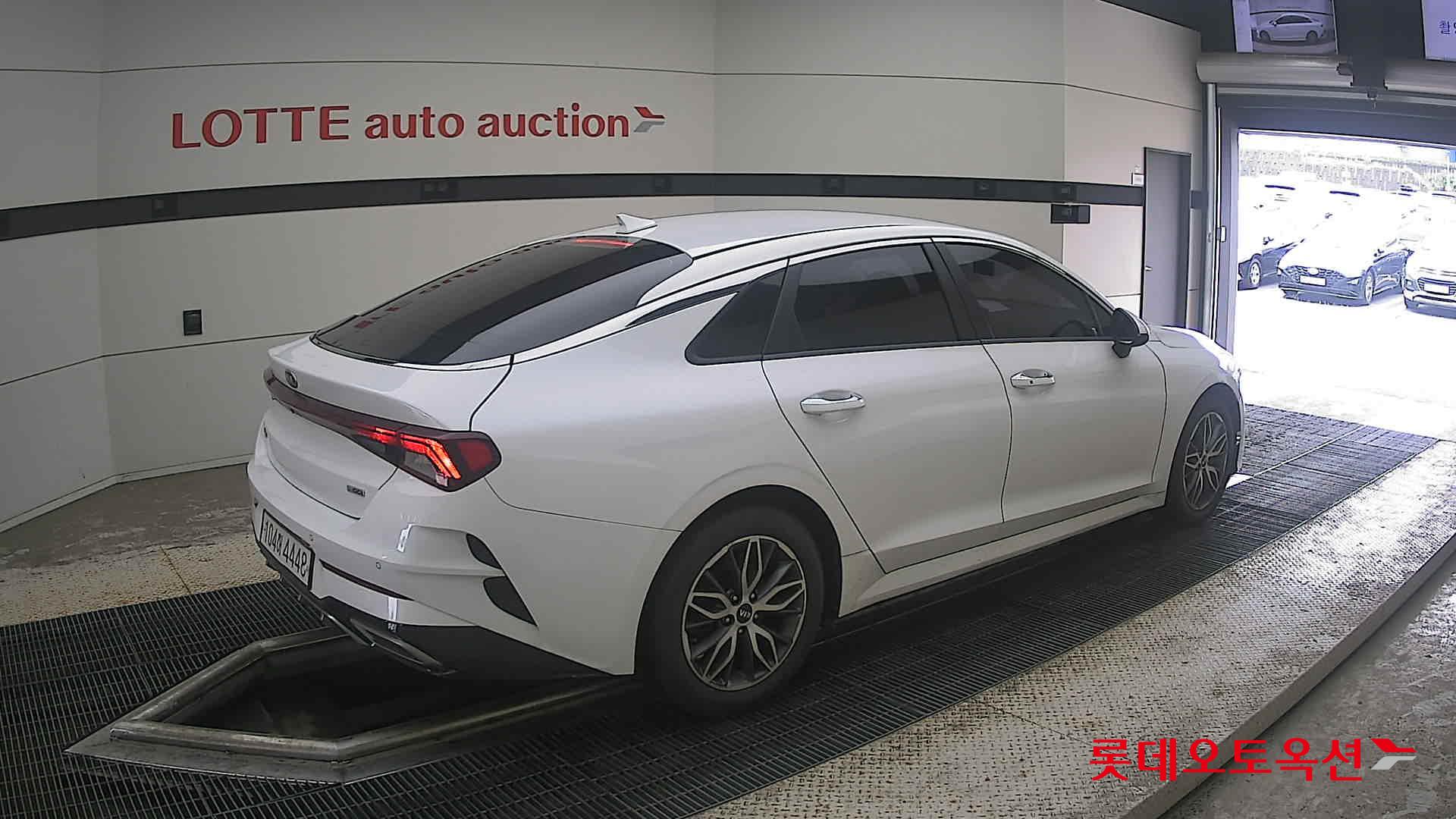 2020 - kia k5