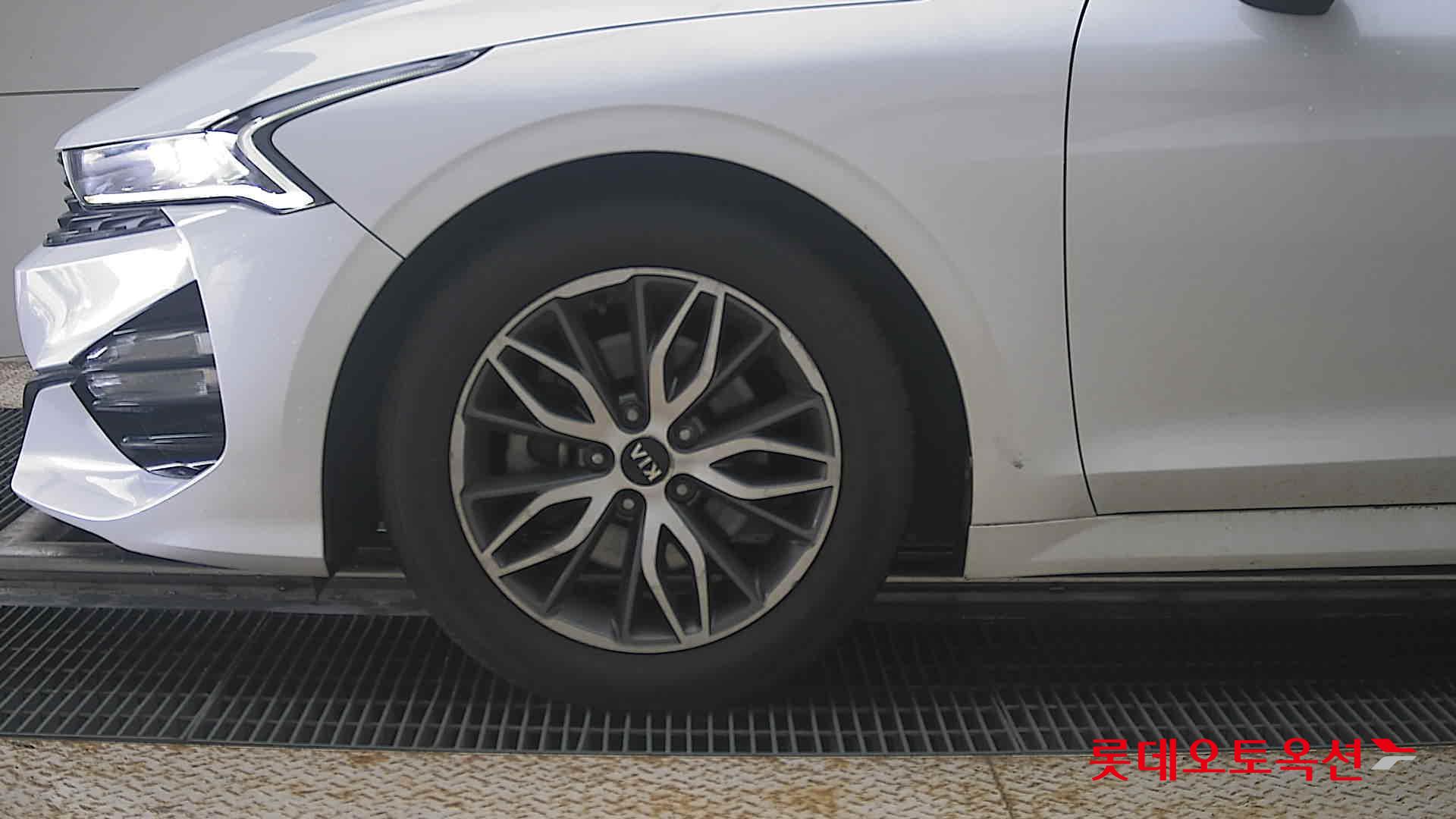 2020 - kia k5