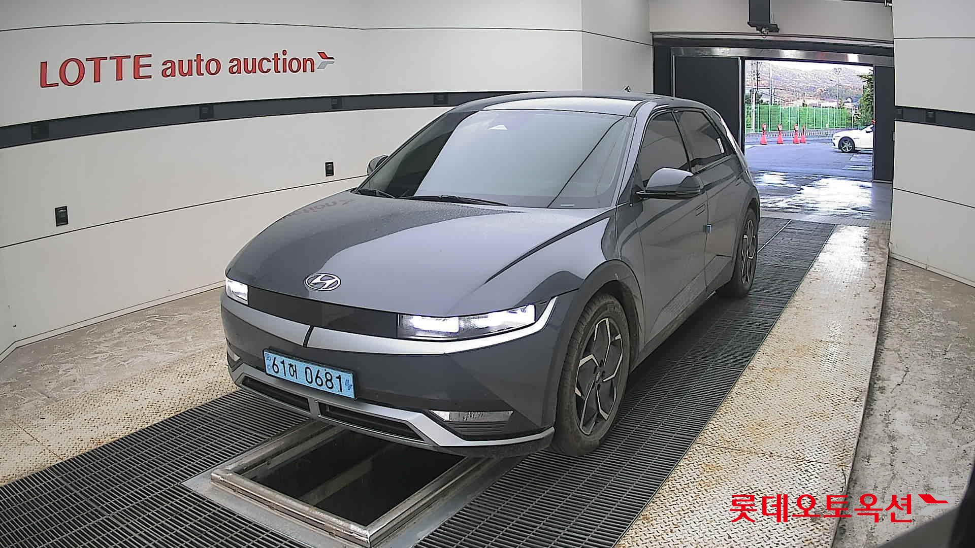 2023 - hyundai ioniq