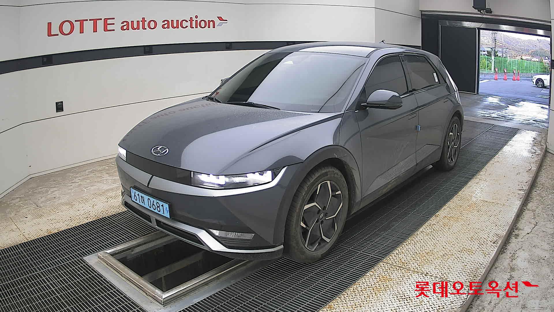 2023 - hyundai ioniq
