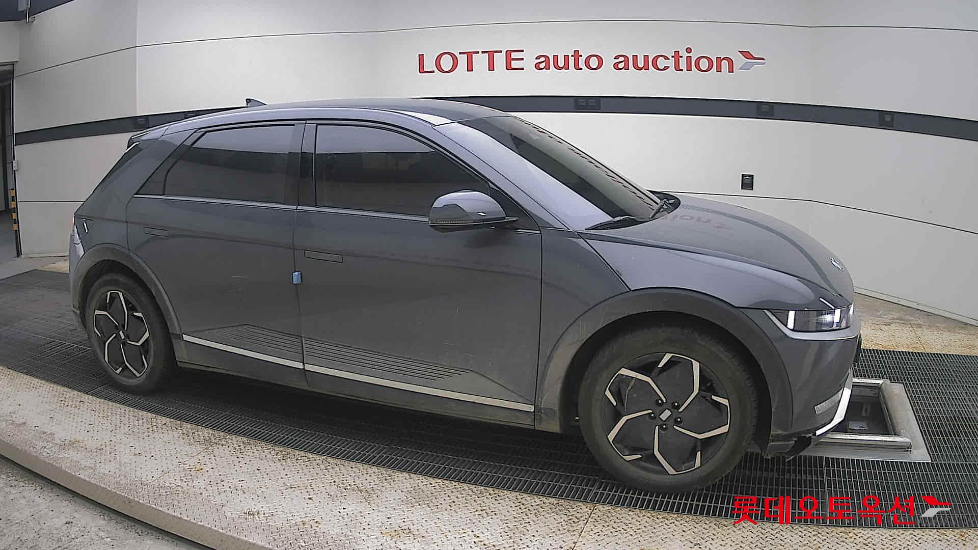 2023 - hyundai ioniq