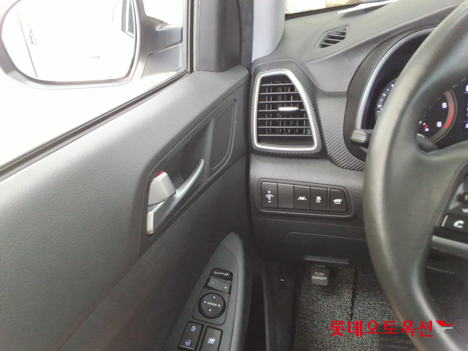 2020 - hyundai tucson