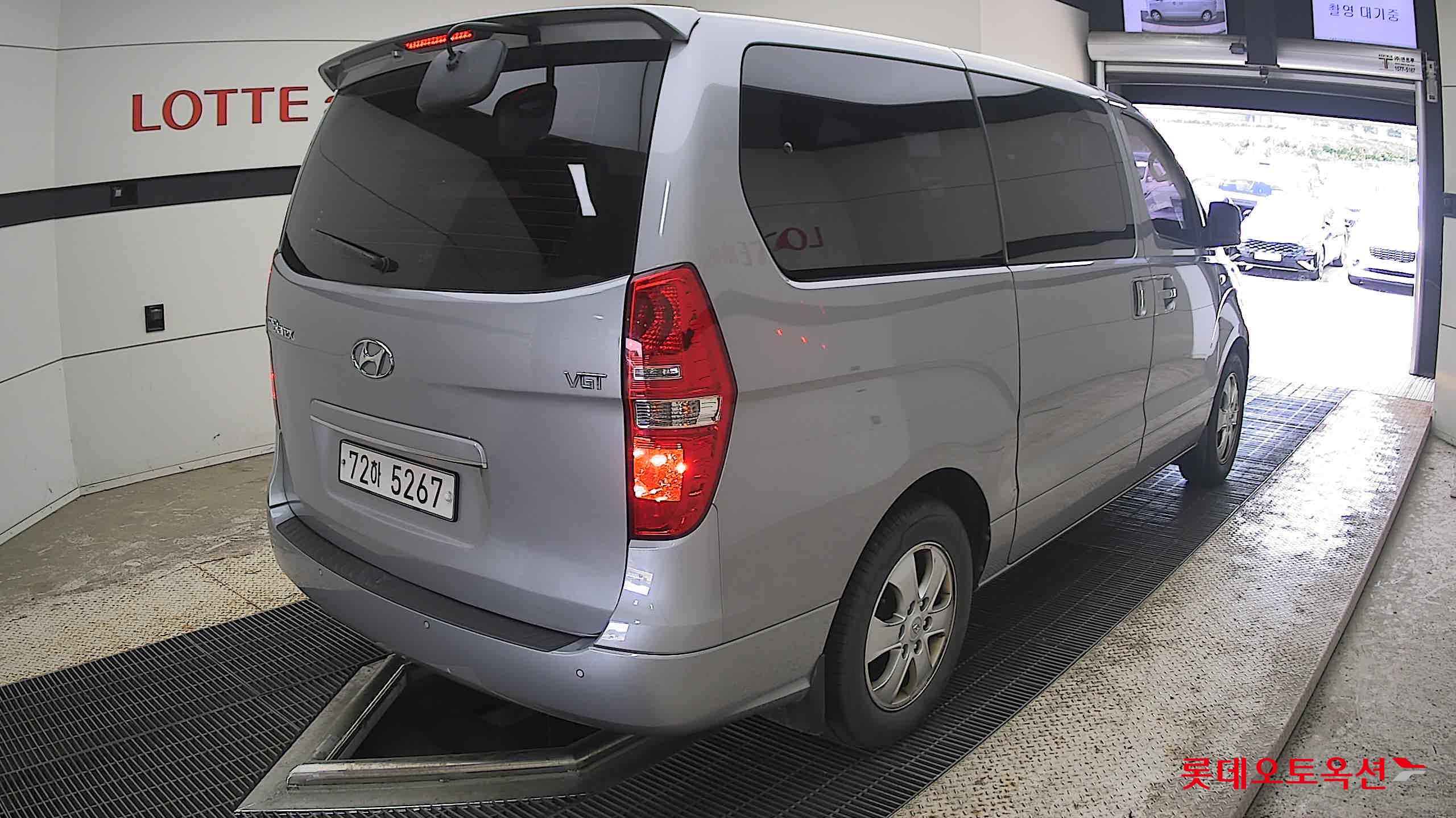 2020 - hyundai grand starex