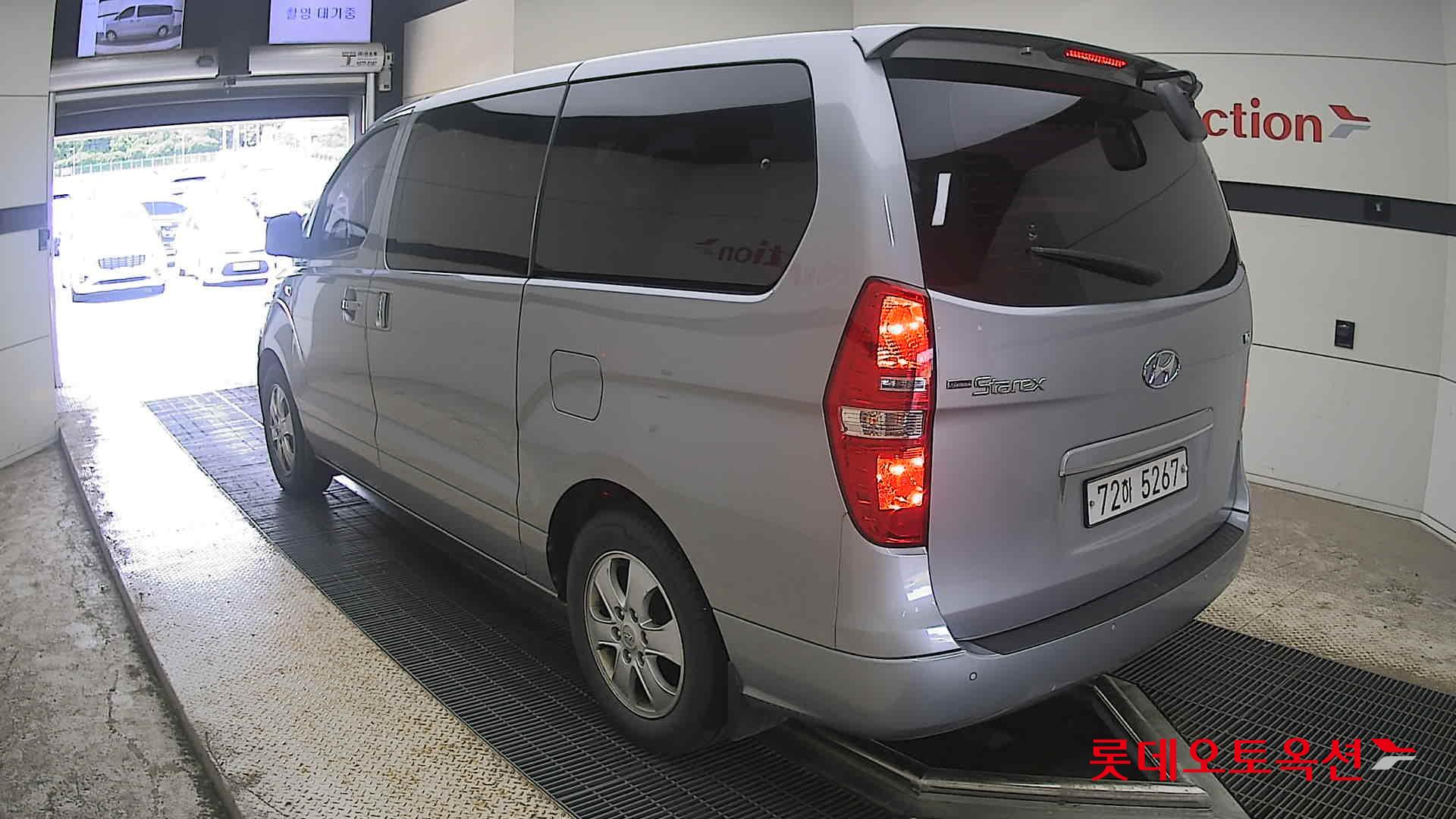 2020 - hyundai grand starex
