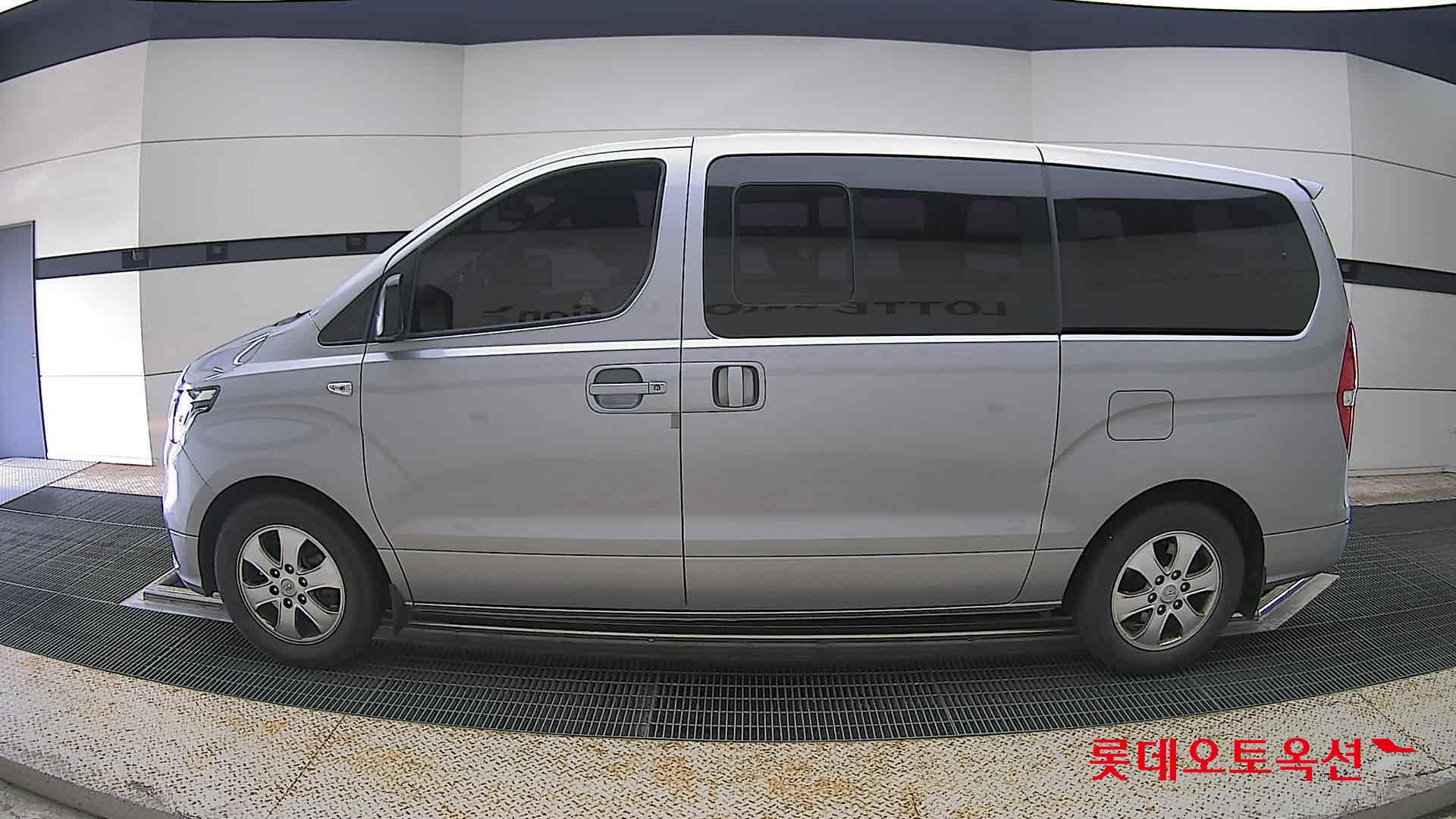 2020 - hyundai grand starex