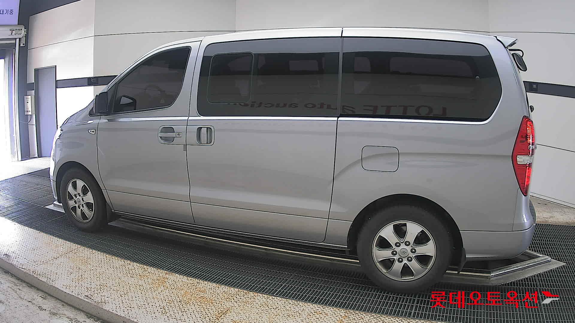 2020 - hyundai grand starex