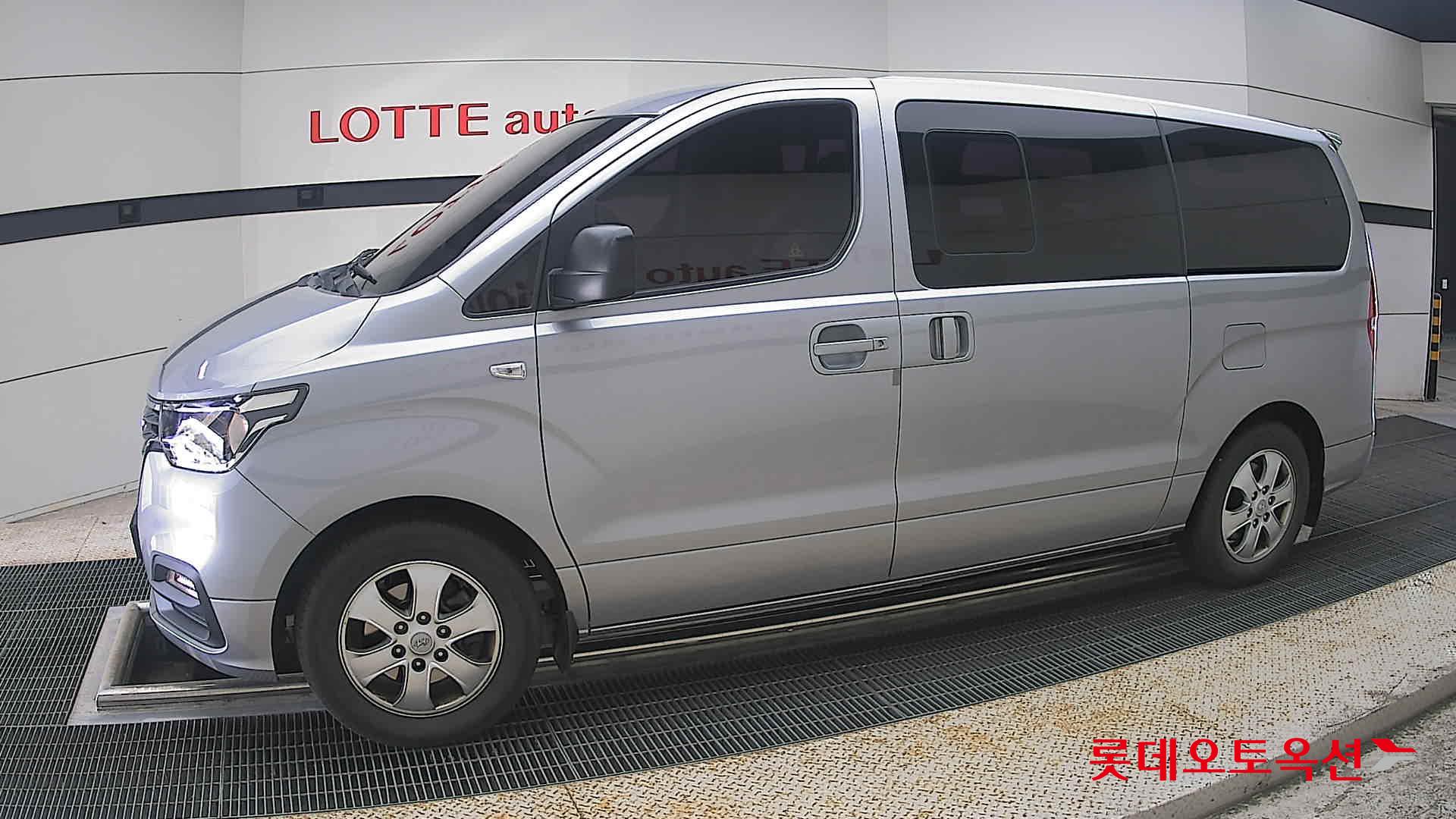 2020 - hyundai grand starex