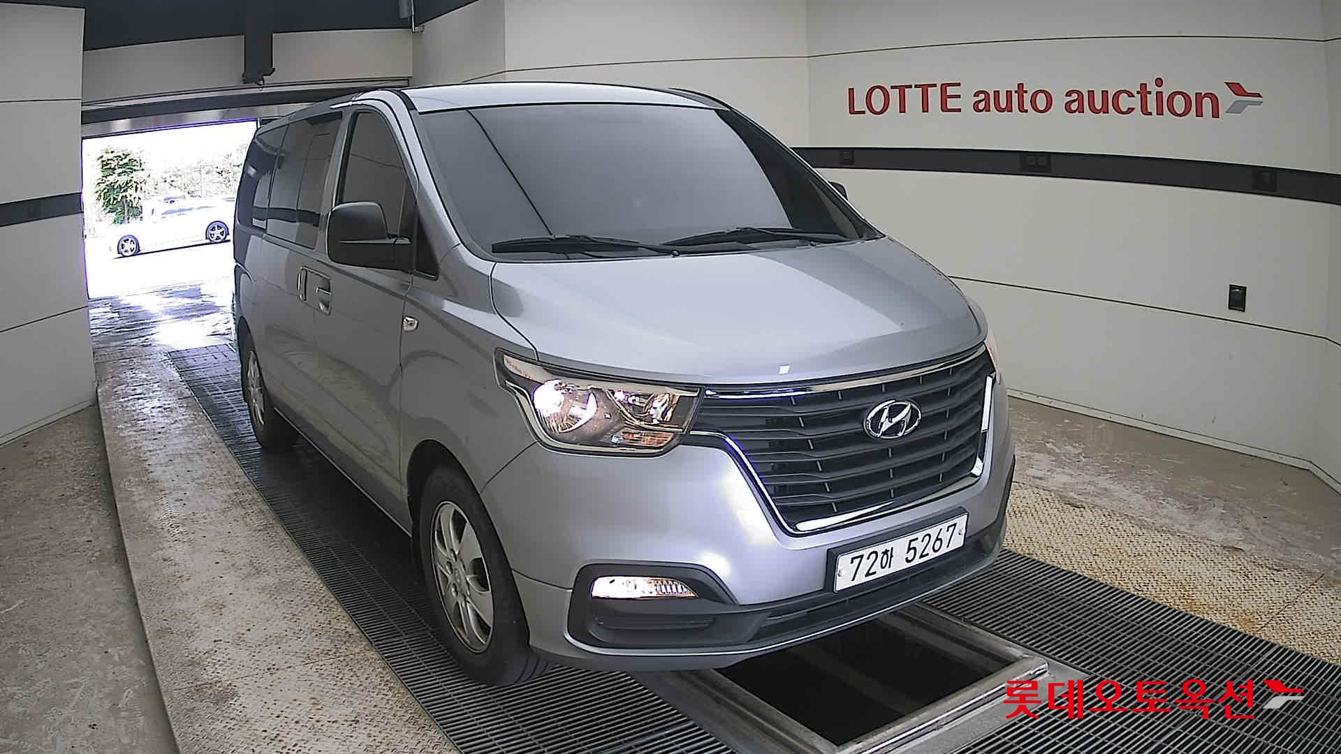 2020 - hyundai grand starex