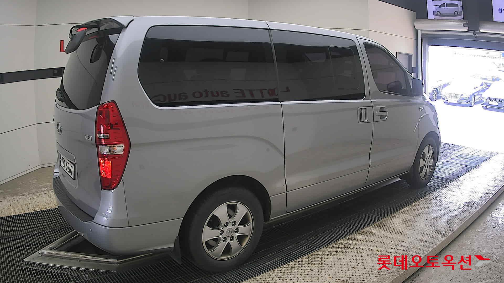 2020 - hyundai grand starex