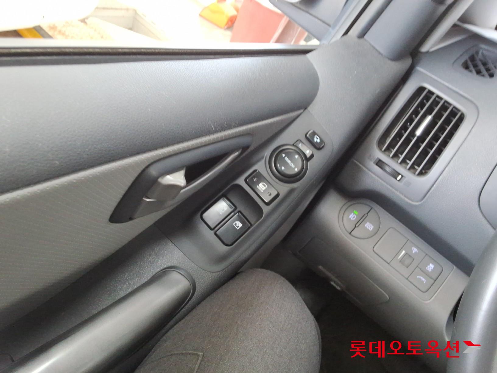 2020 - hyundai grand starex