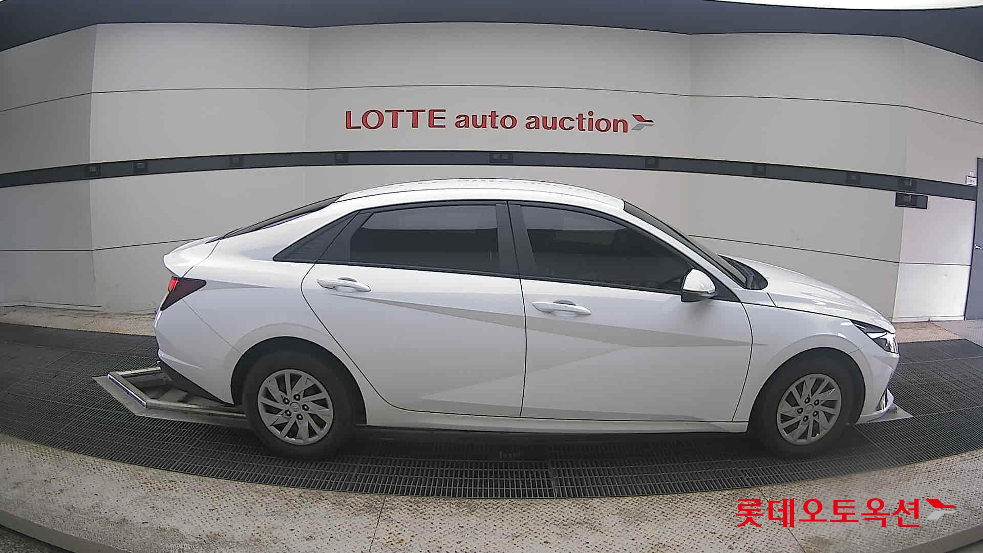 2021 - hyundai avante
