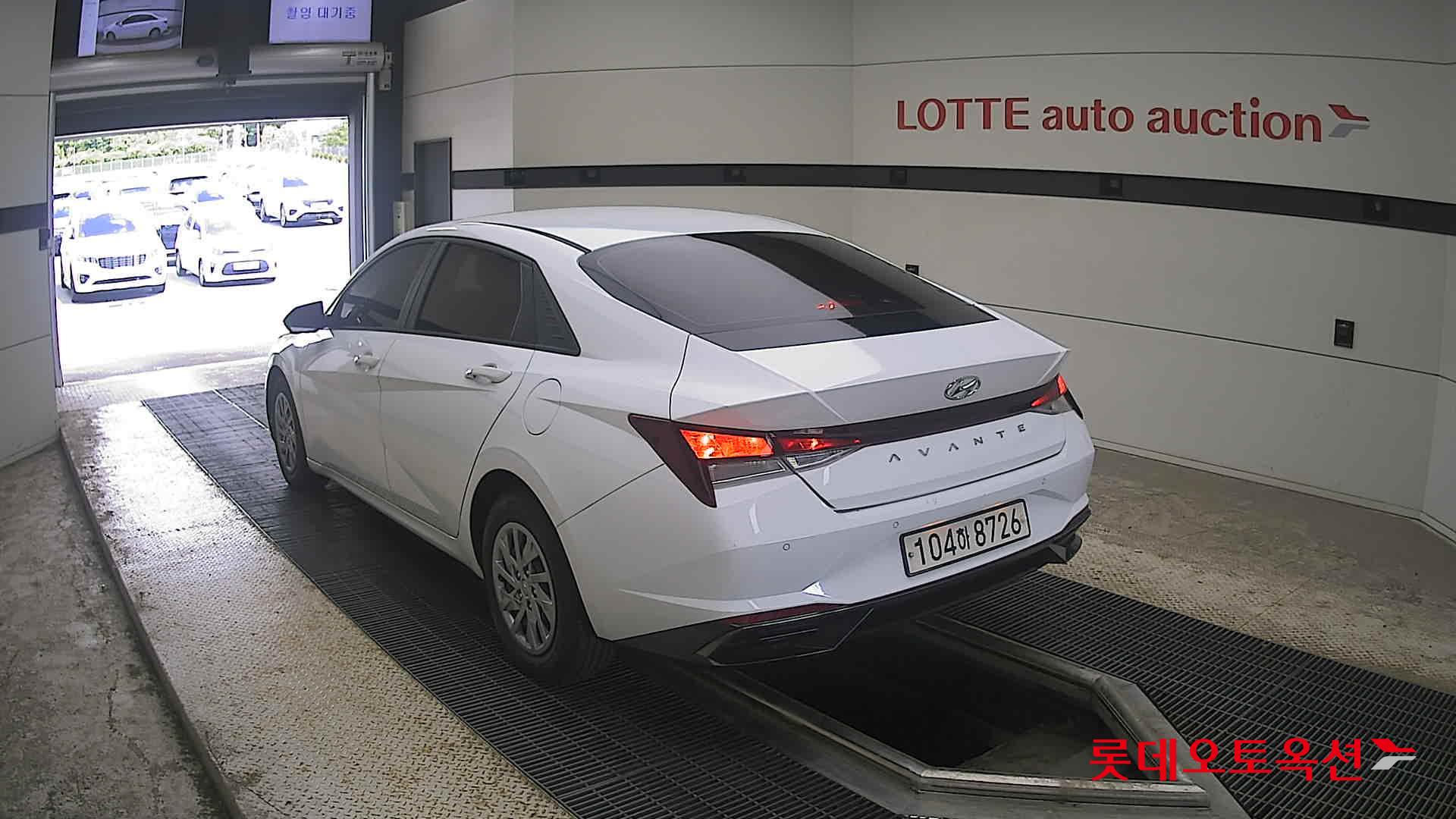 2021 - hyundai avante