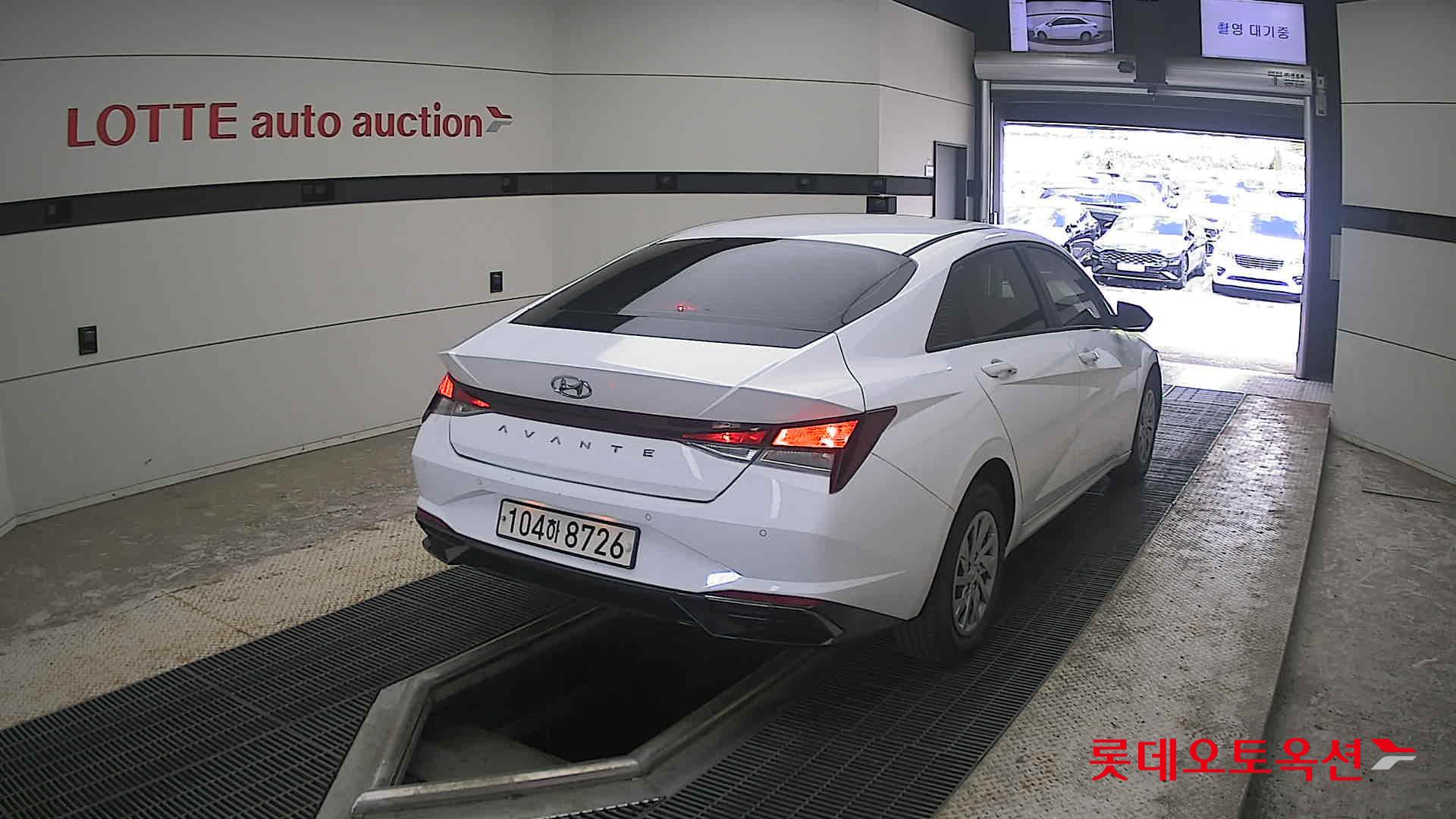 2021 - hyundai avante