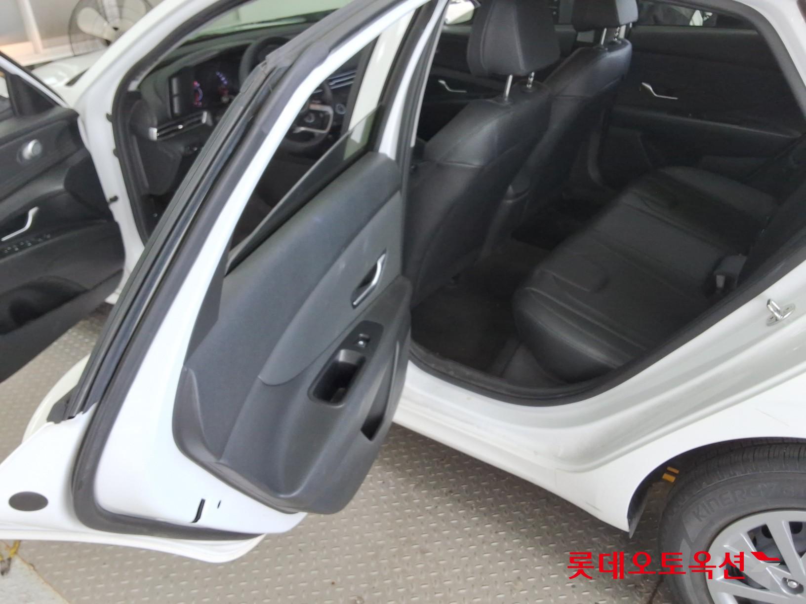 2021 - hyundai avante