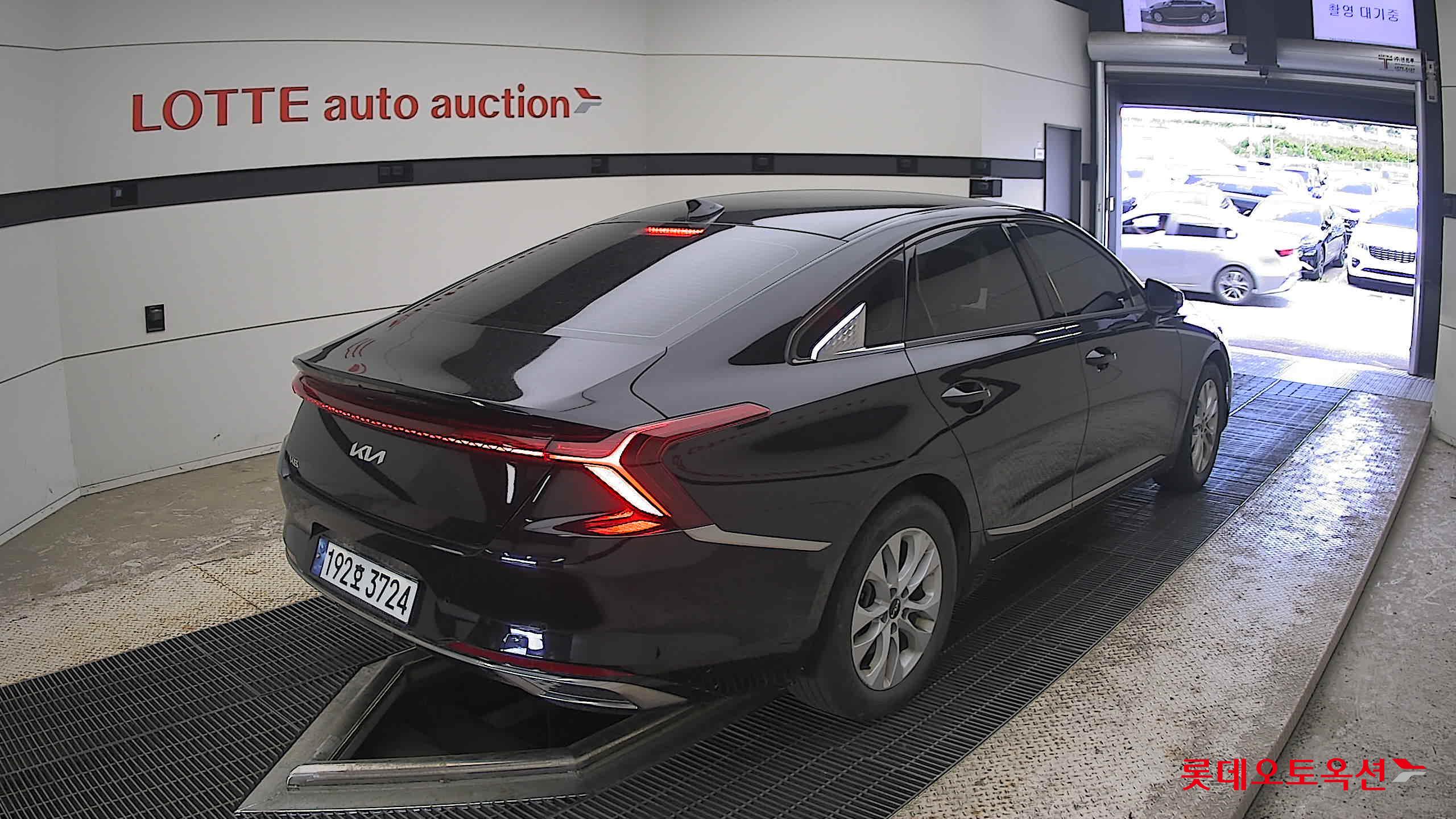 2023 - kia k8