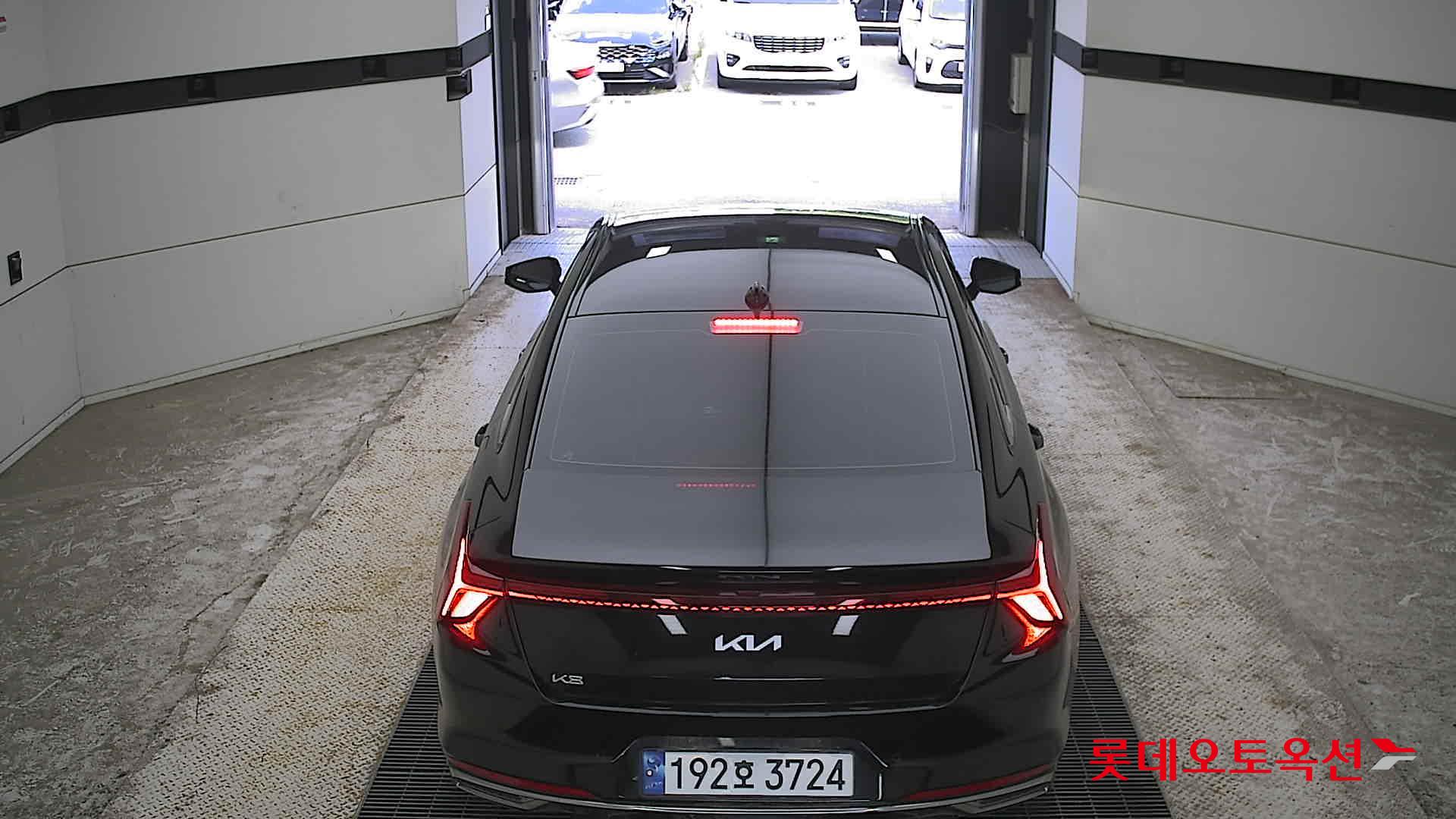 2023 - kia k8