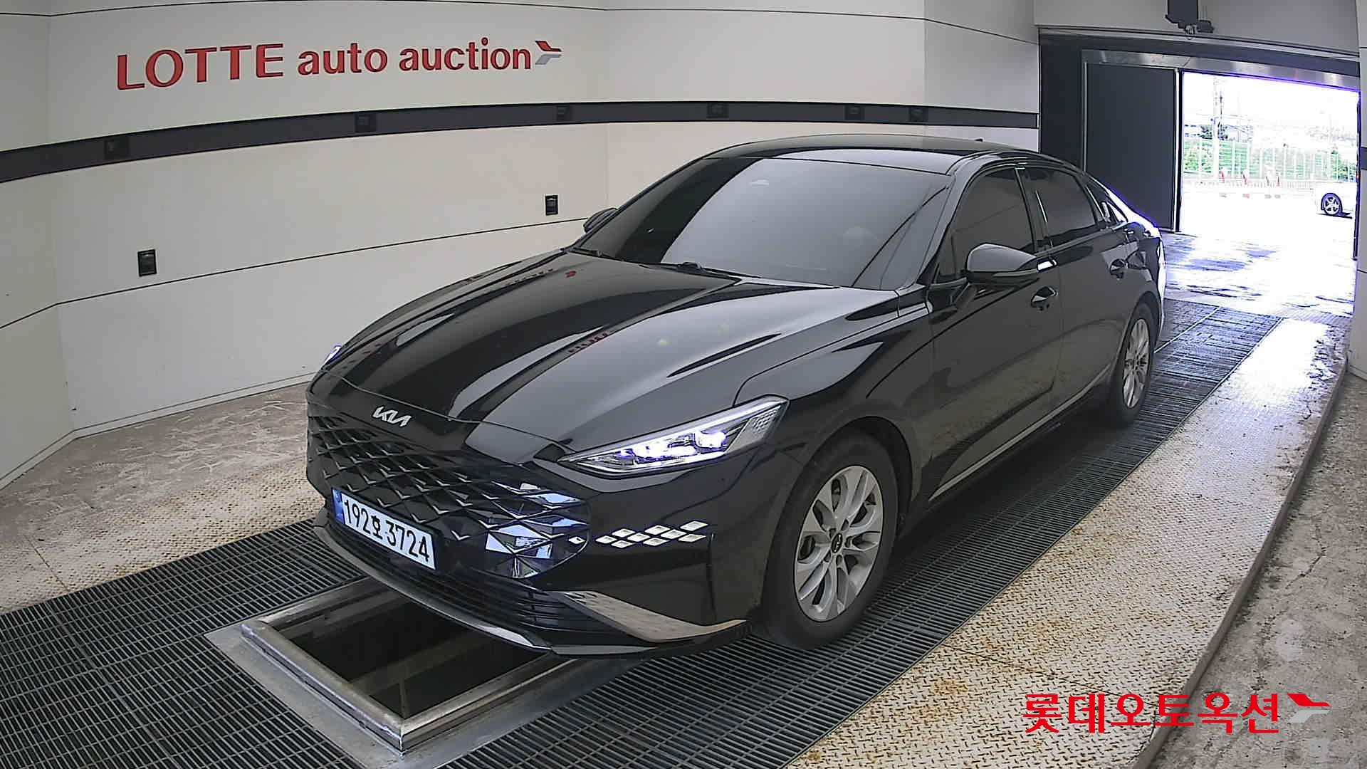 2023 - kia k8