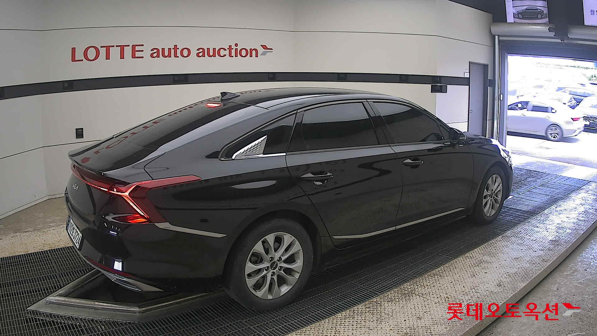 2023 - kia k8