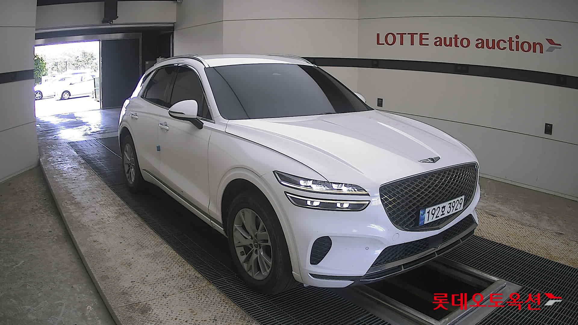 2023 - genesis gv70