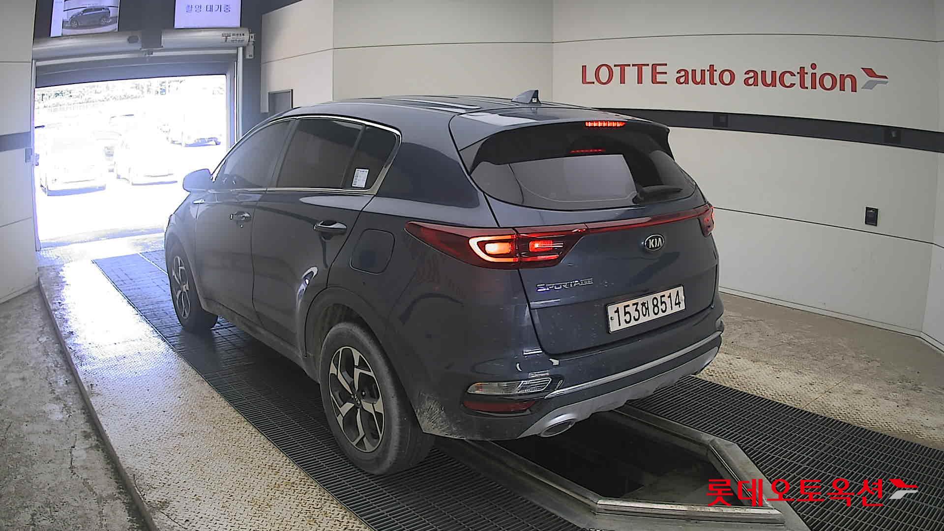 2021 - kia sportage