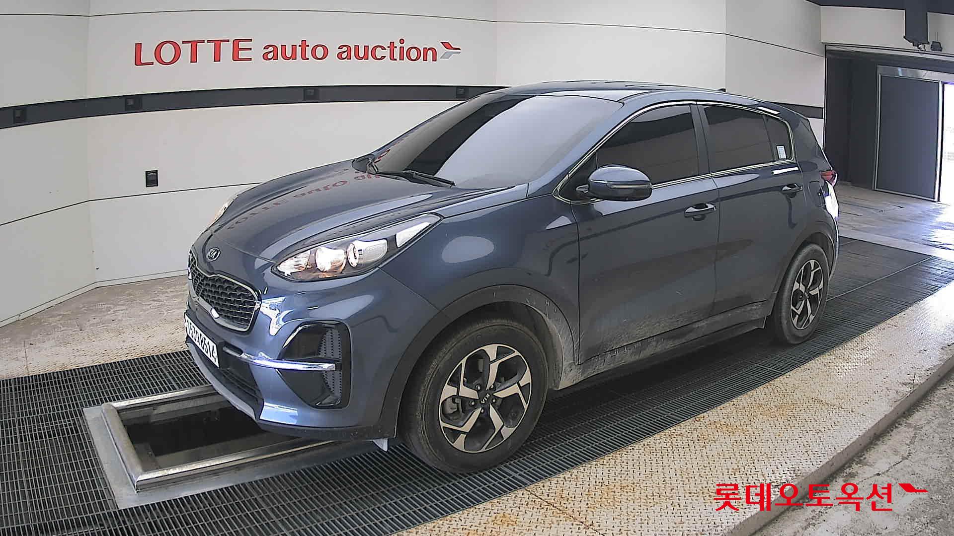 2021 - kia sportage