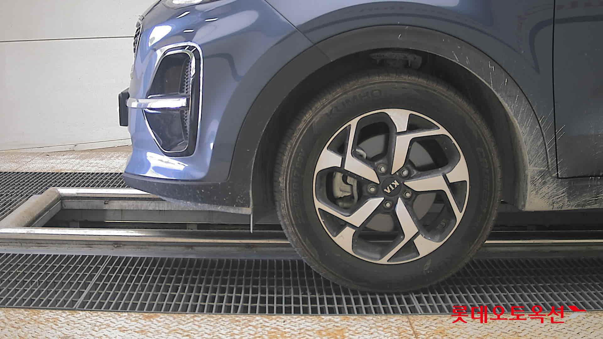 2021 - kia sportage