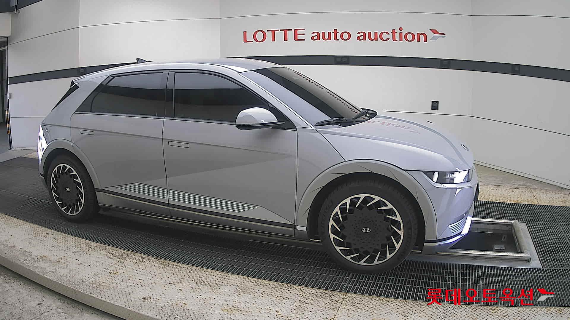 2022 - hyundai ioniq