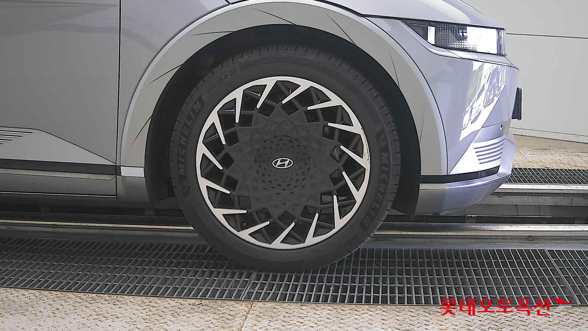 2022 - hyundai ioniq
