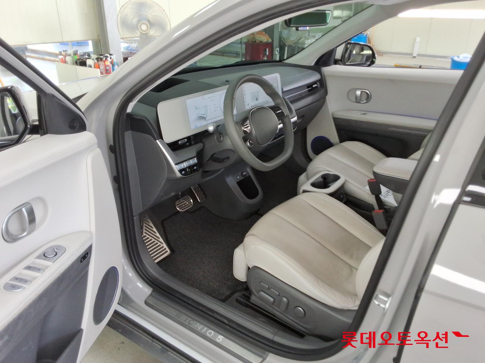 2022 - hyundai ioniq